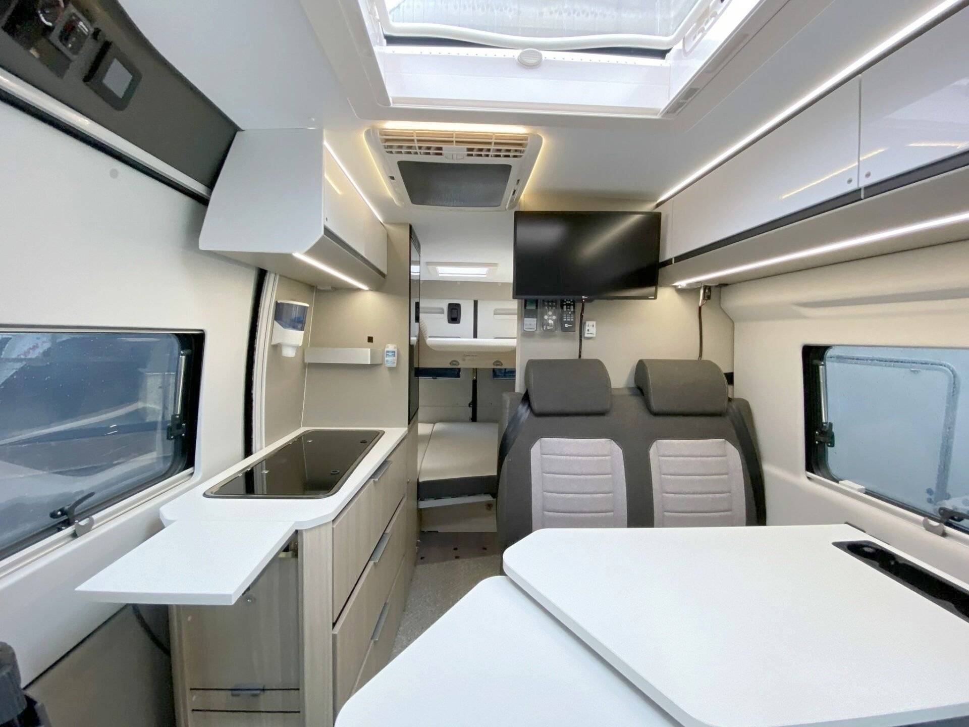 Adria Adria Twin PLUS 600 SPB Family