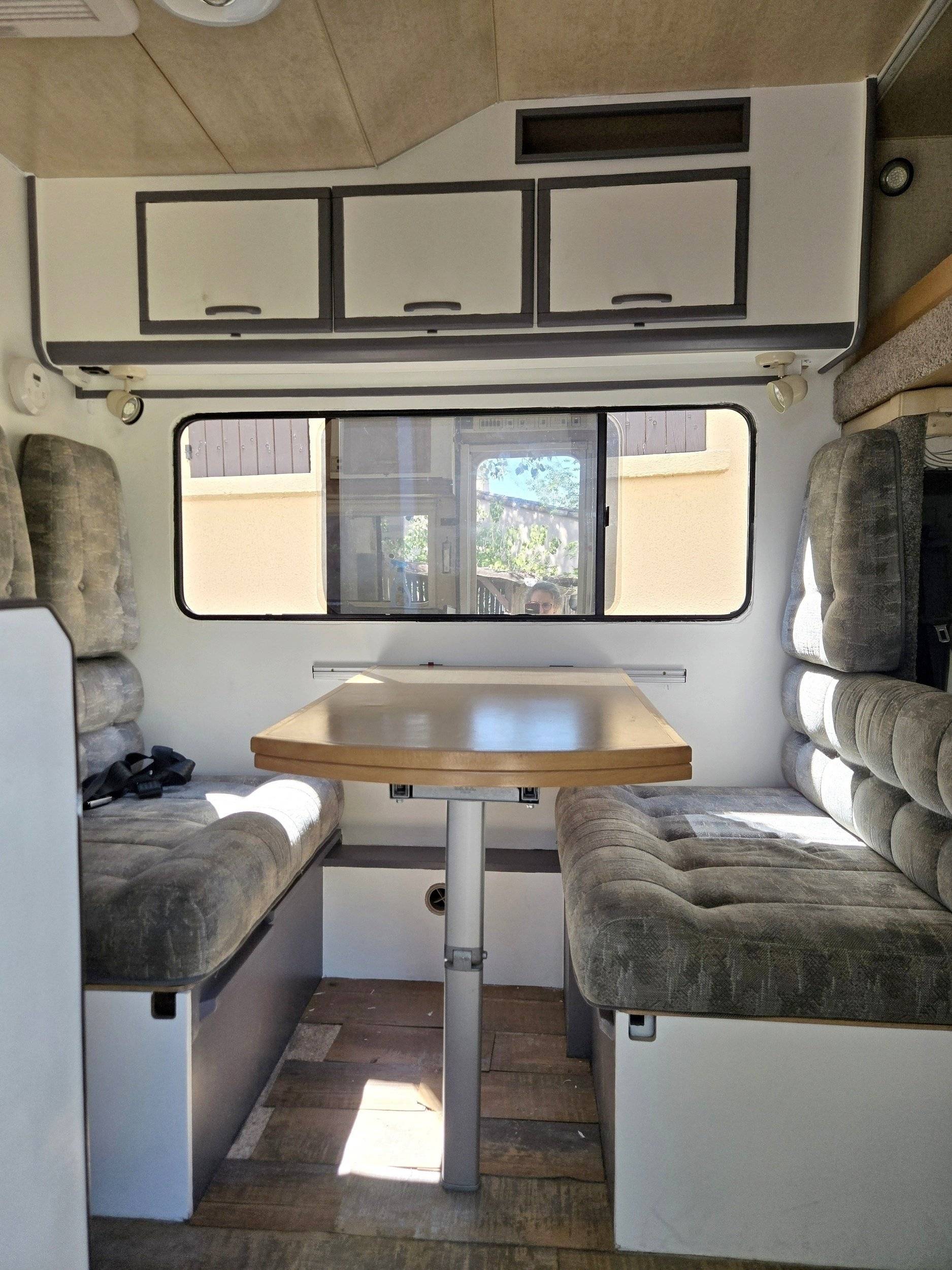 Comedor Peugeot - Yescapa