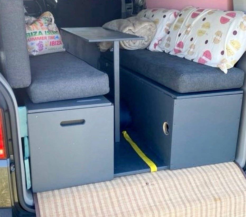 Coin repas Volkswagen T4 - Yescapa