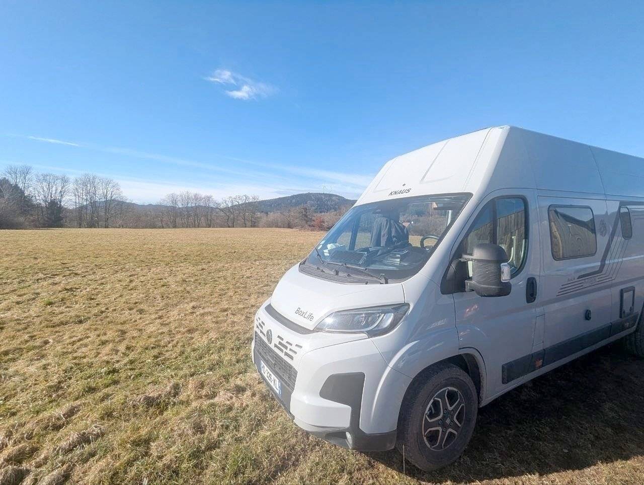 Knaus 35 light 2,4 l 140 ch.