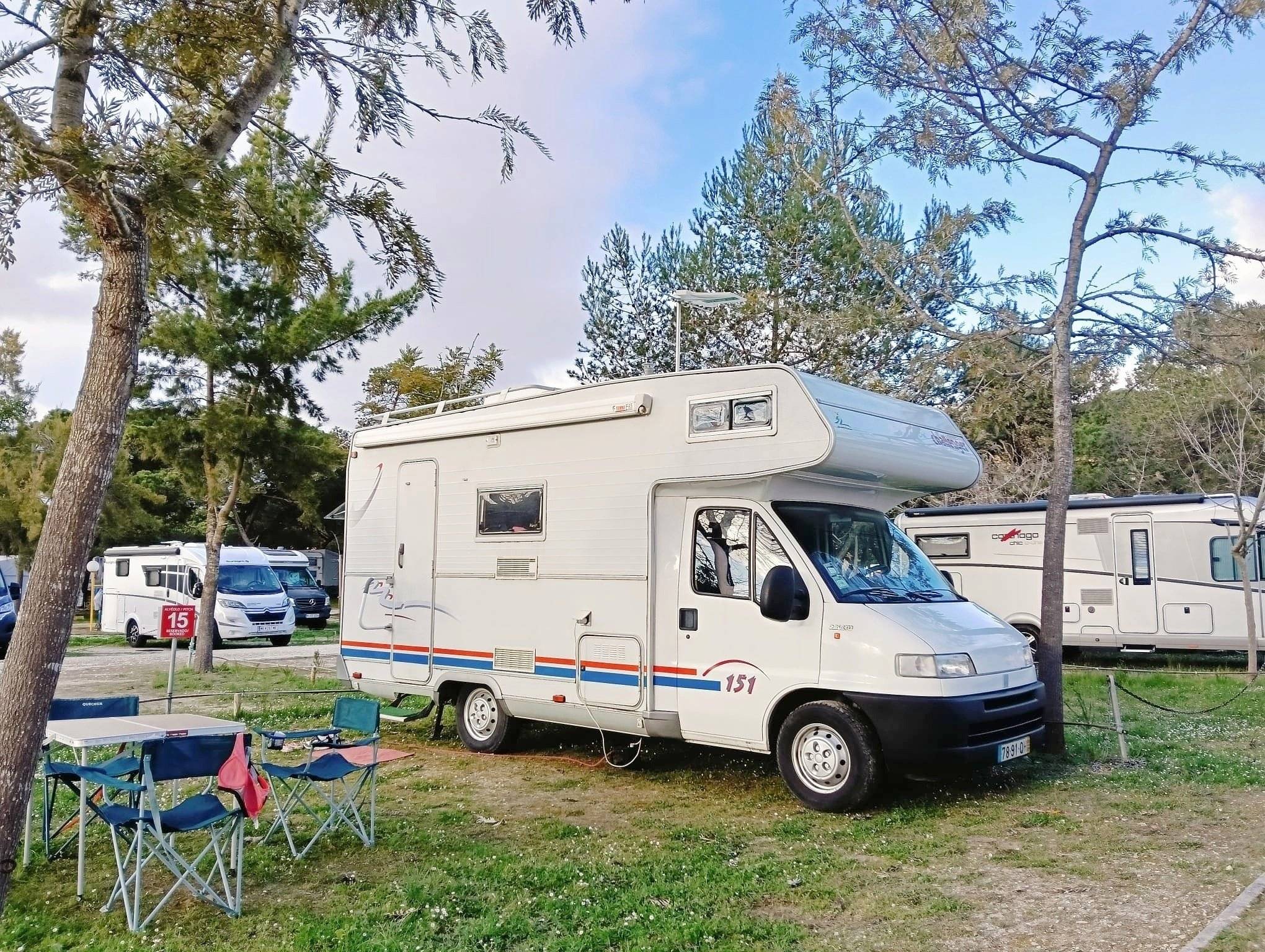 Vista de 3/4 Fiat DUCATO 2.8 idtd - Yescapa