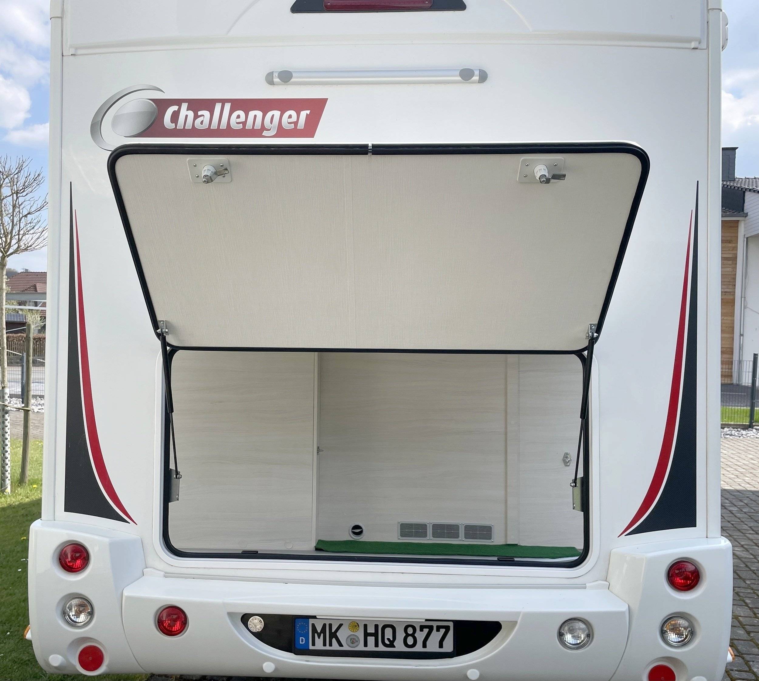 Challenger Mageo 270