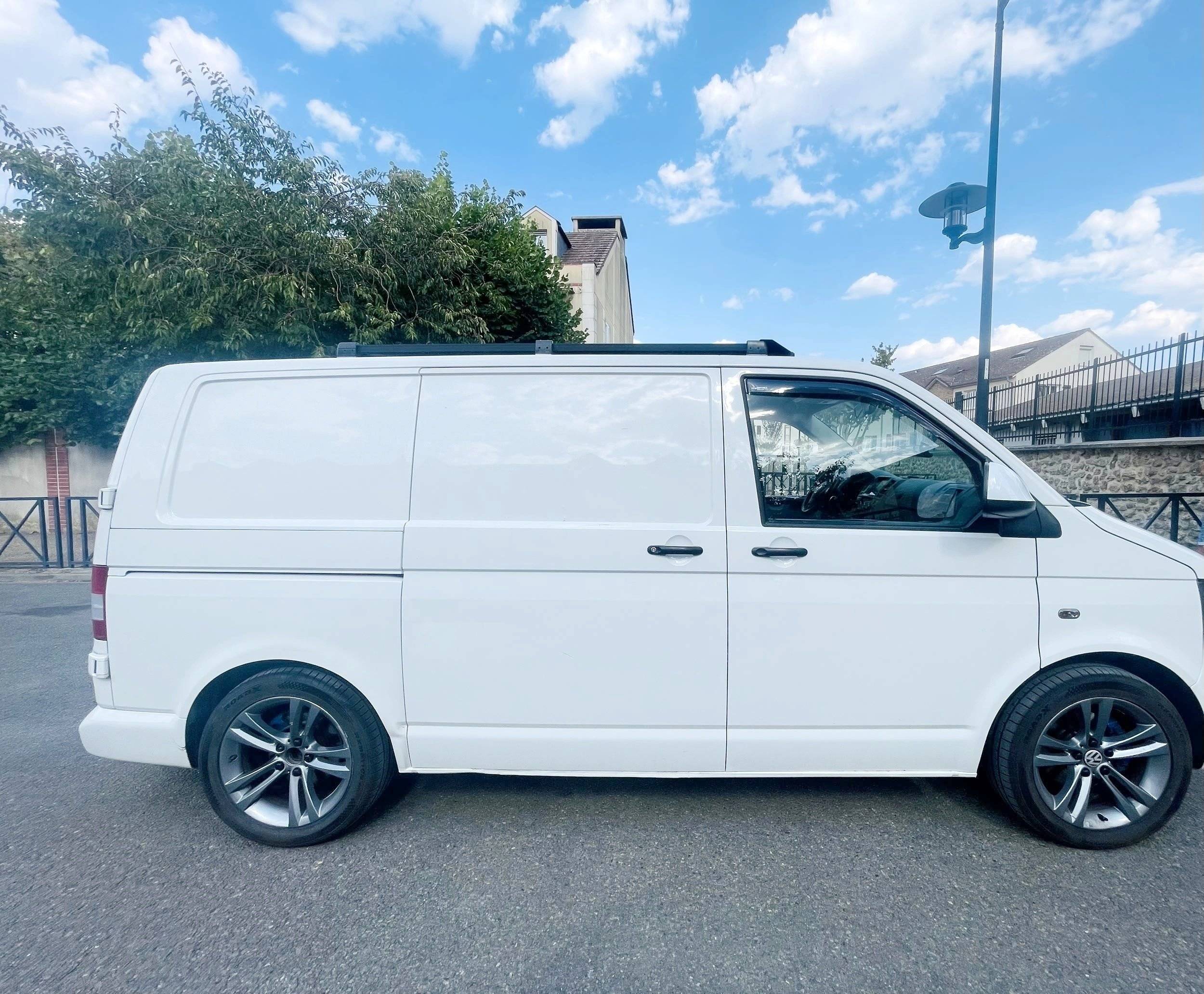 Volkswagen T5 2,5 l 102 ch