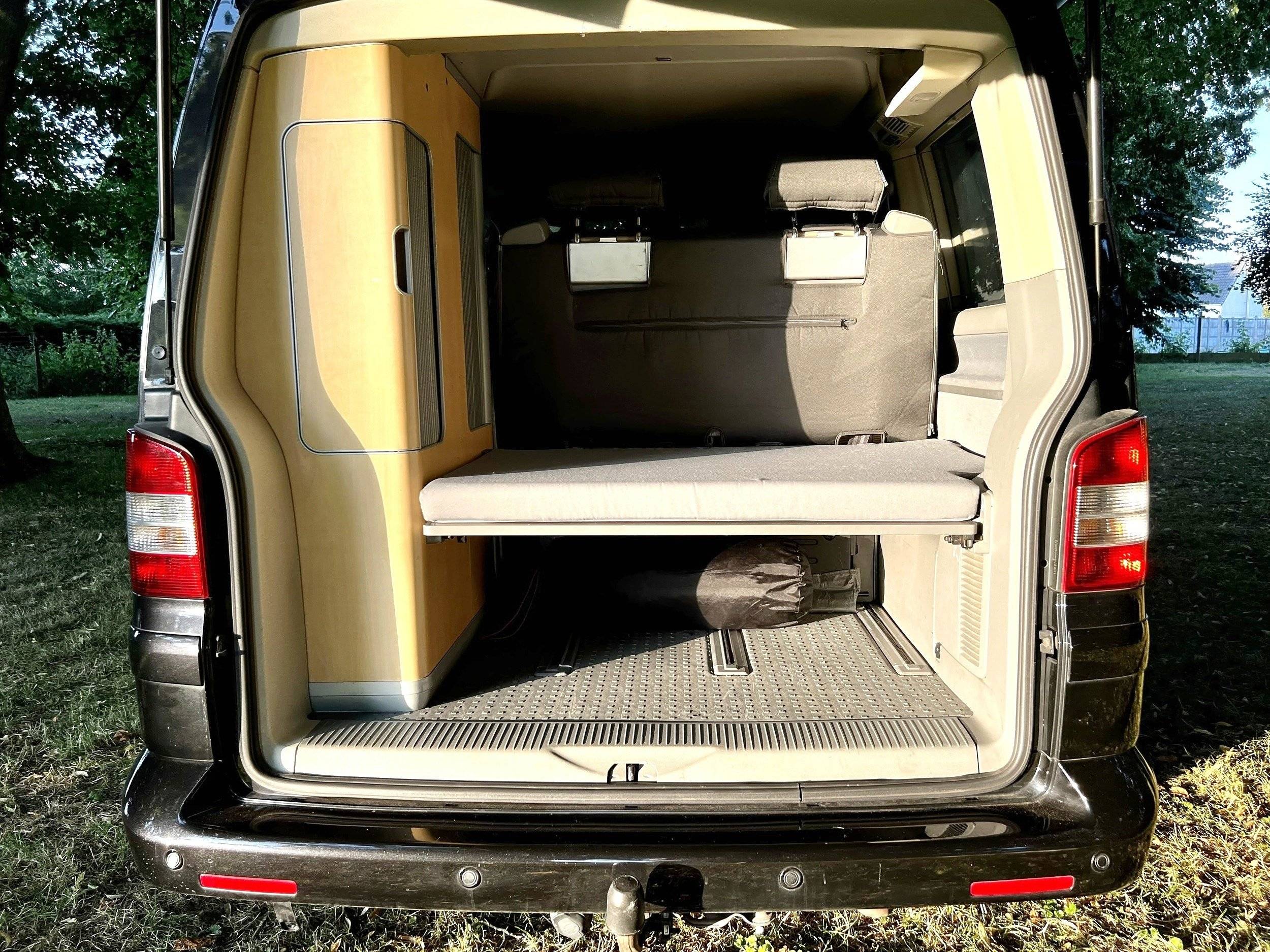 Volkswagen T5 California