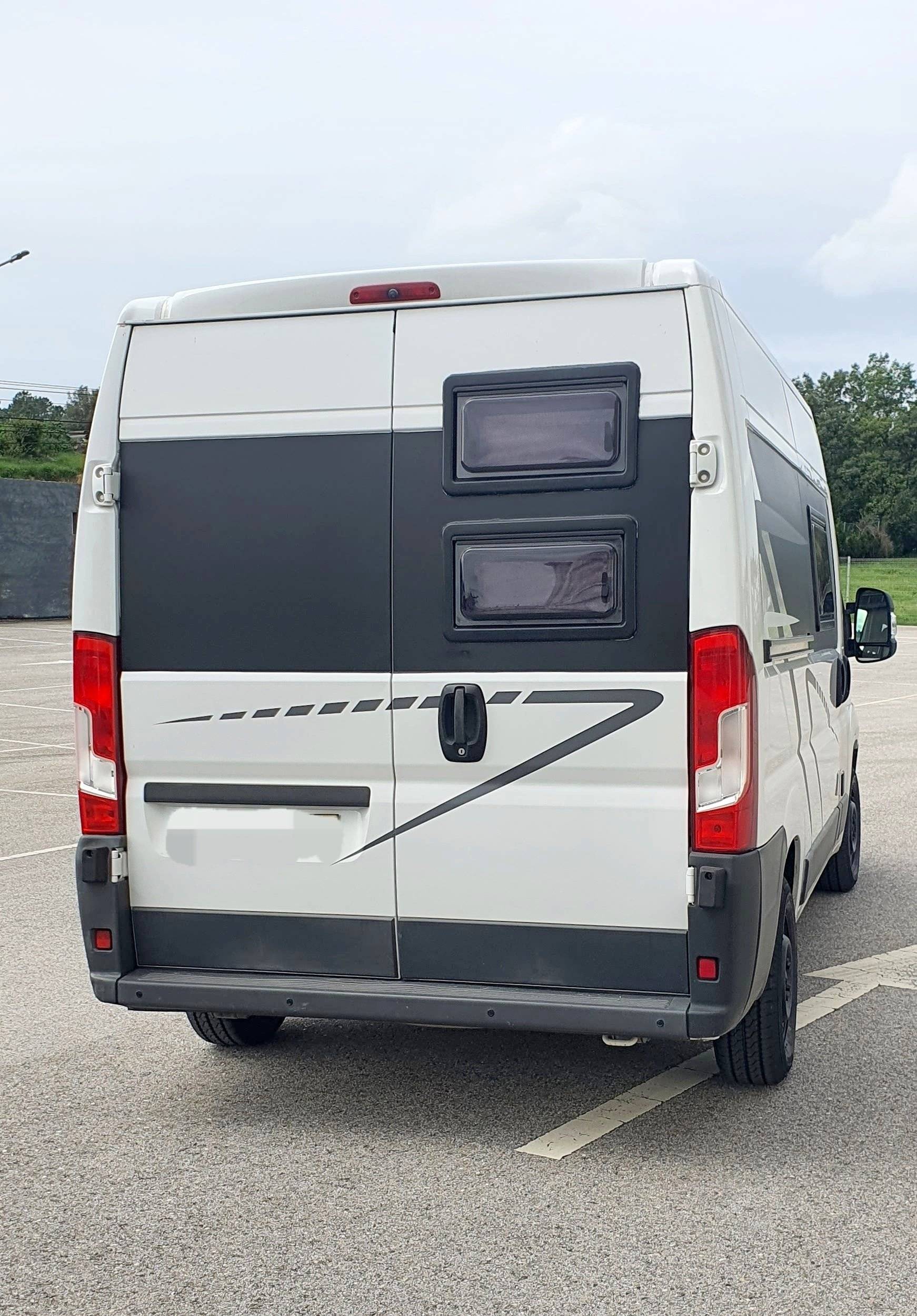 Camper Track 2,0 l 115 ch