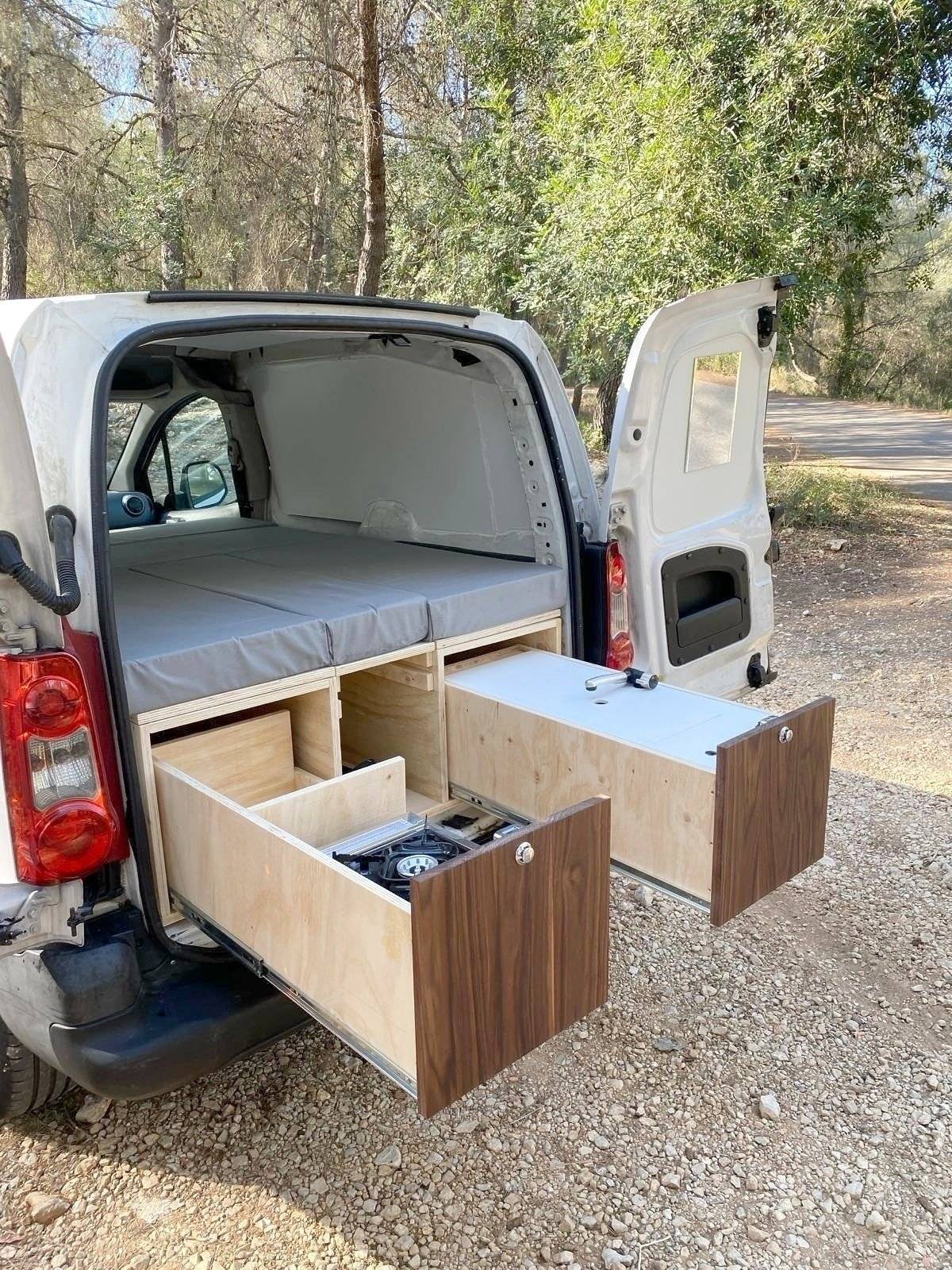 Armorique Van Partner1,6 HDI 110 Ch