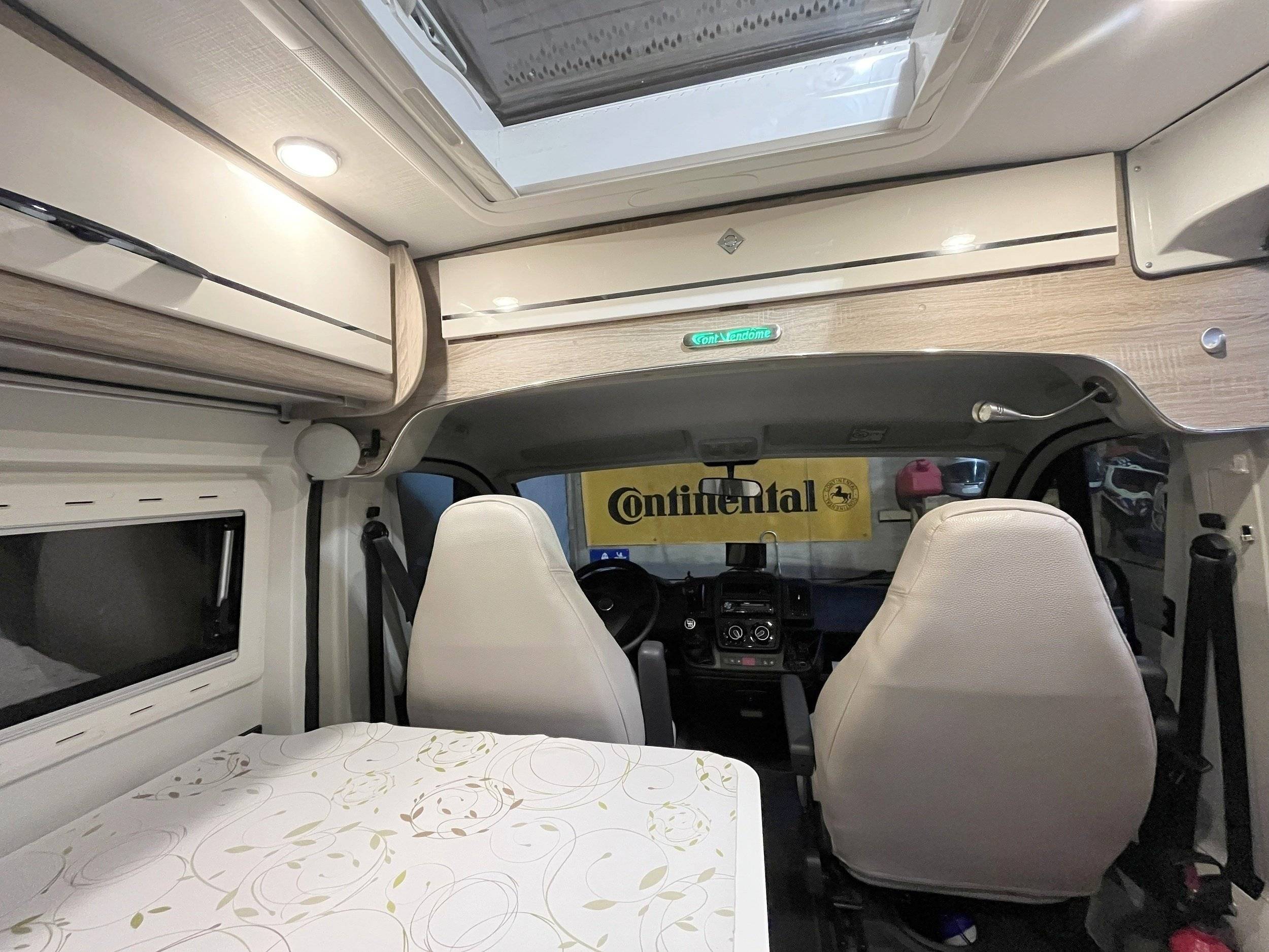 Font Vendôme font vendôme duo van