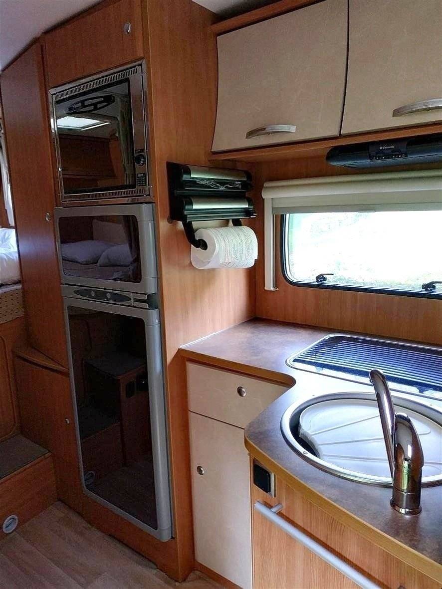 Challenger ford transit