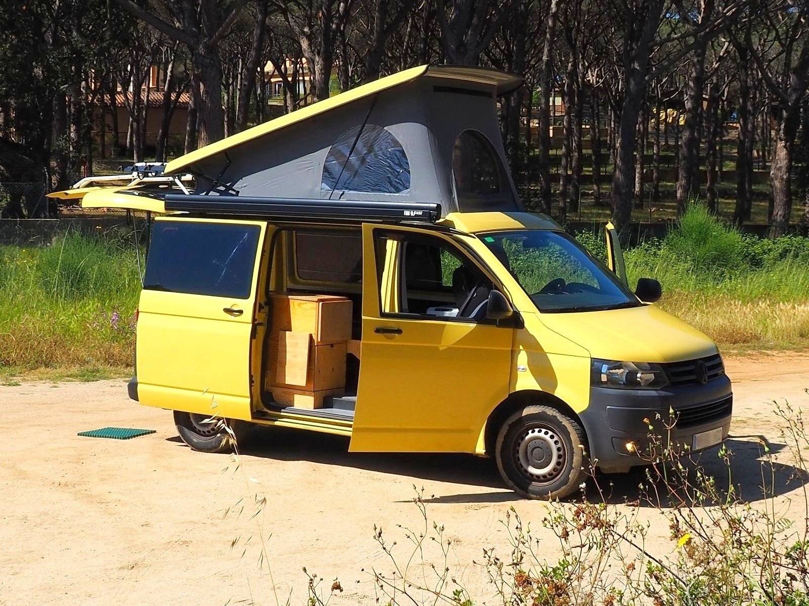 Vue avant de 3/4 Volkswagen - Yescapa