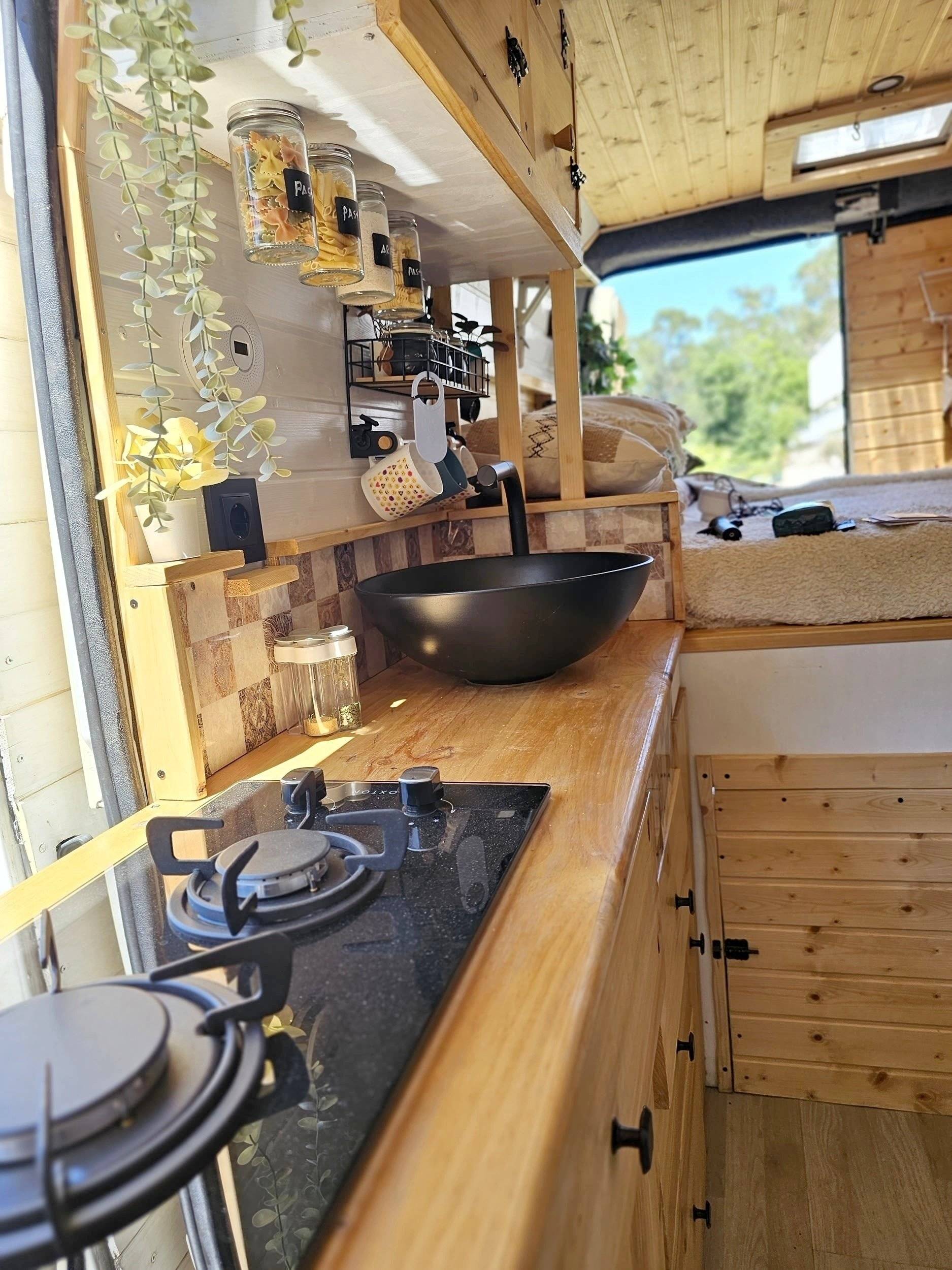 Angolo cucina Peugeot 2,2l 120 ch - Yescapa