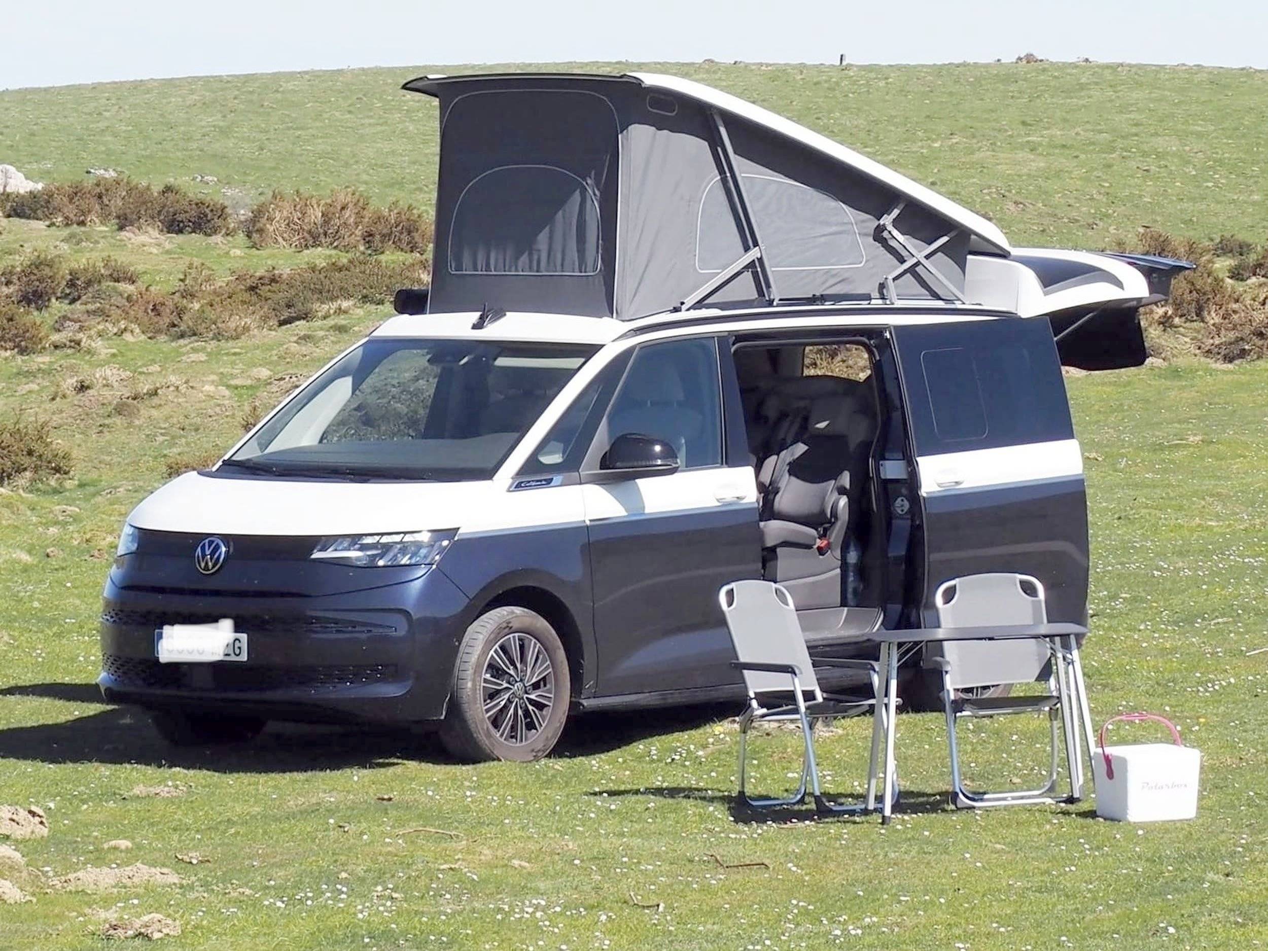 Vista frontale a ¾ Volkswagen - Yescapa