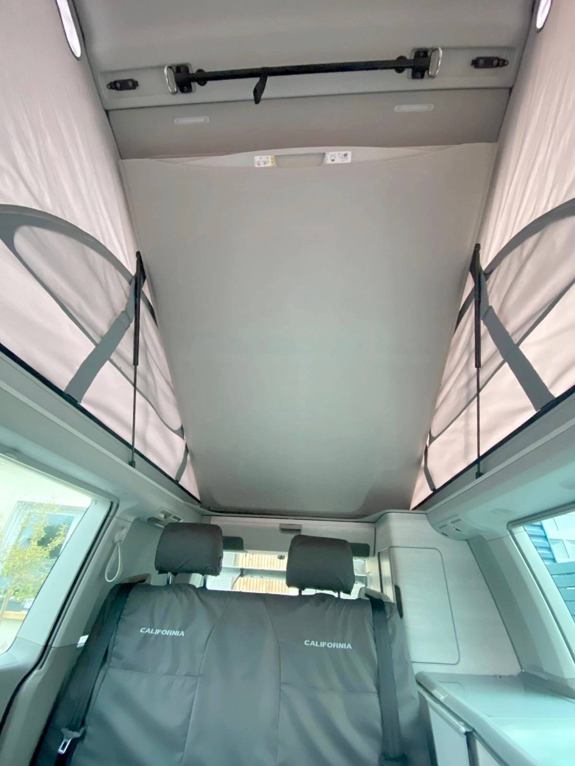 Volkswagen T6 California Coast