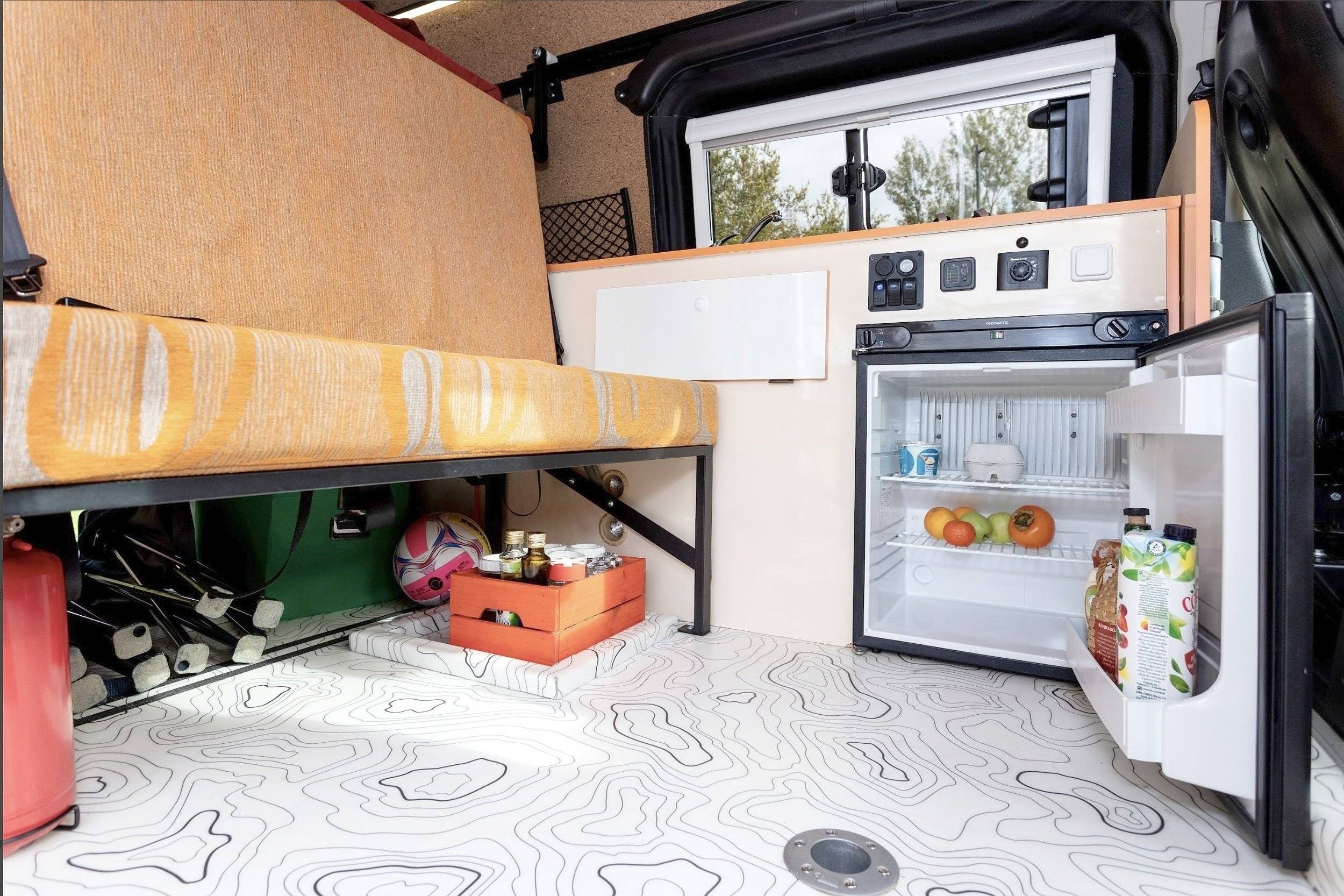 Green 24 Ford Transit Custom