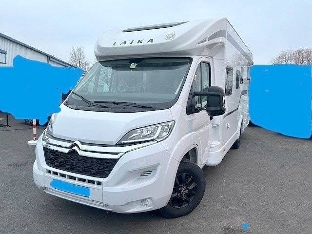 schräge Vorderansicht Fiat - Yescapa