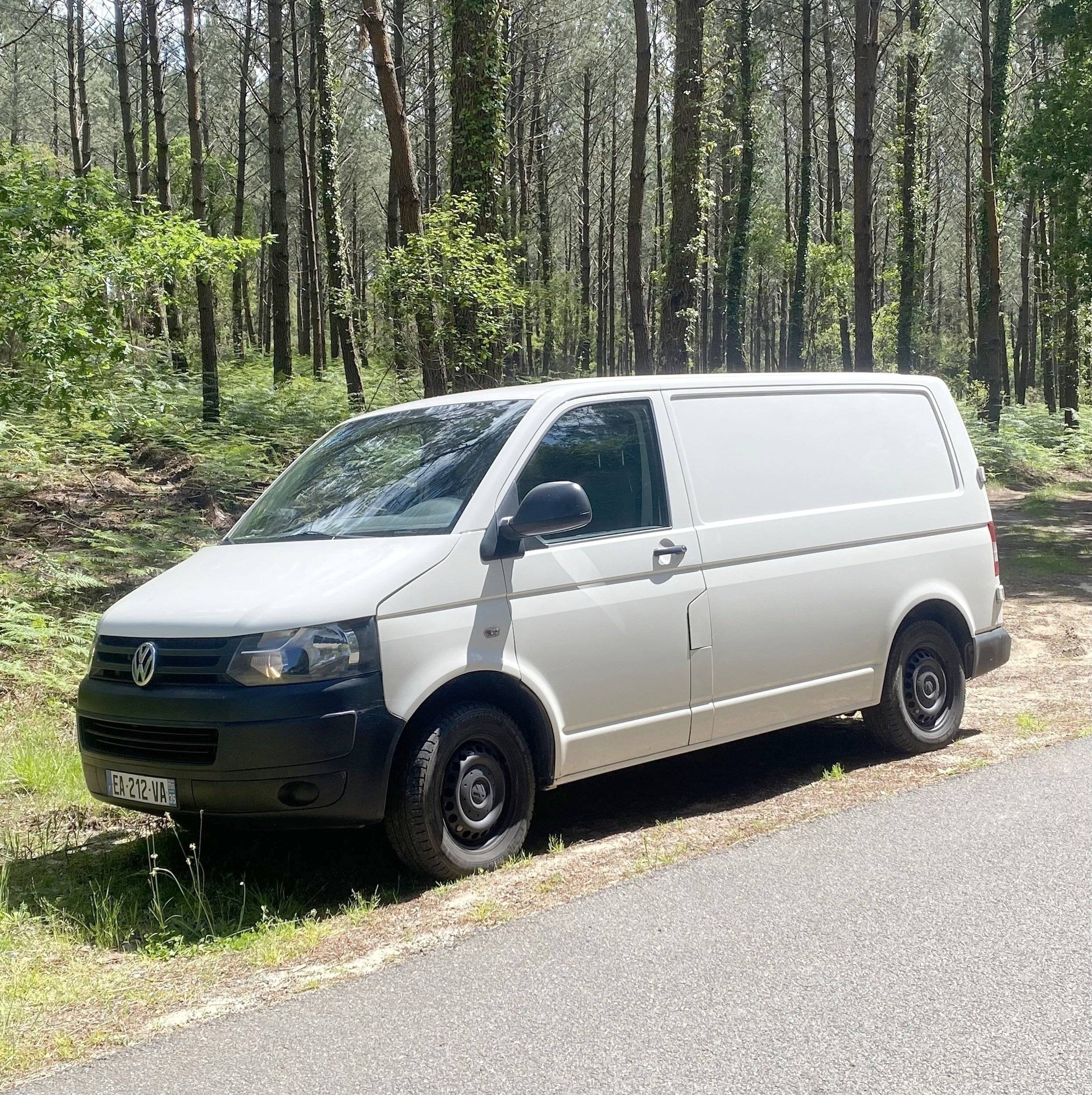 Volkswagen T5 2 l 102 ch