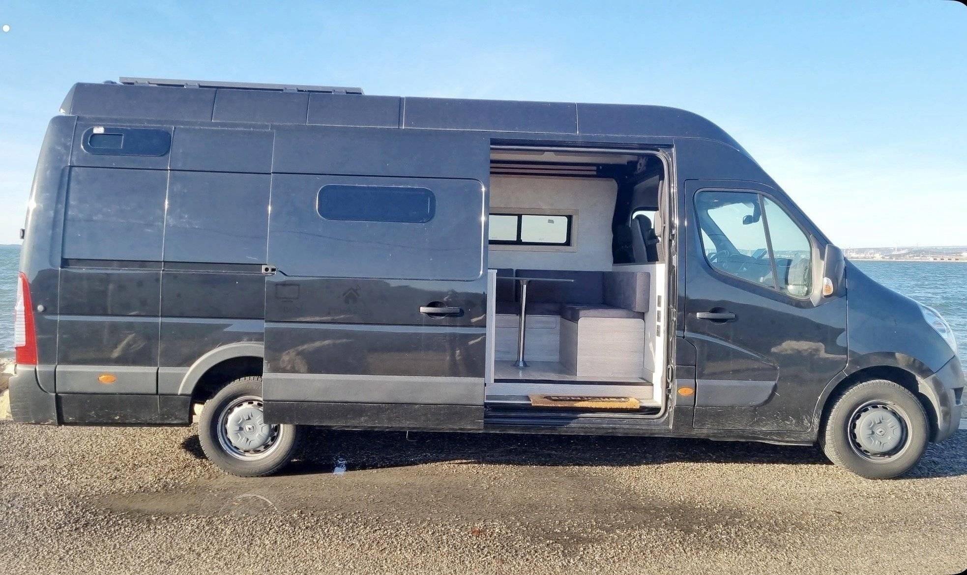 Vista frontale a ¾  - Yescapa