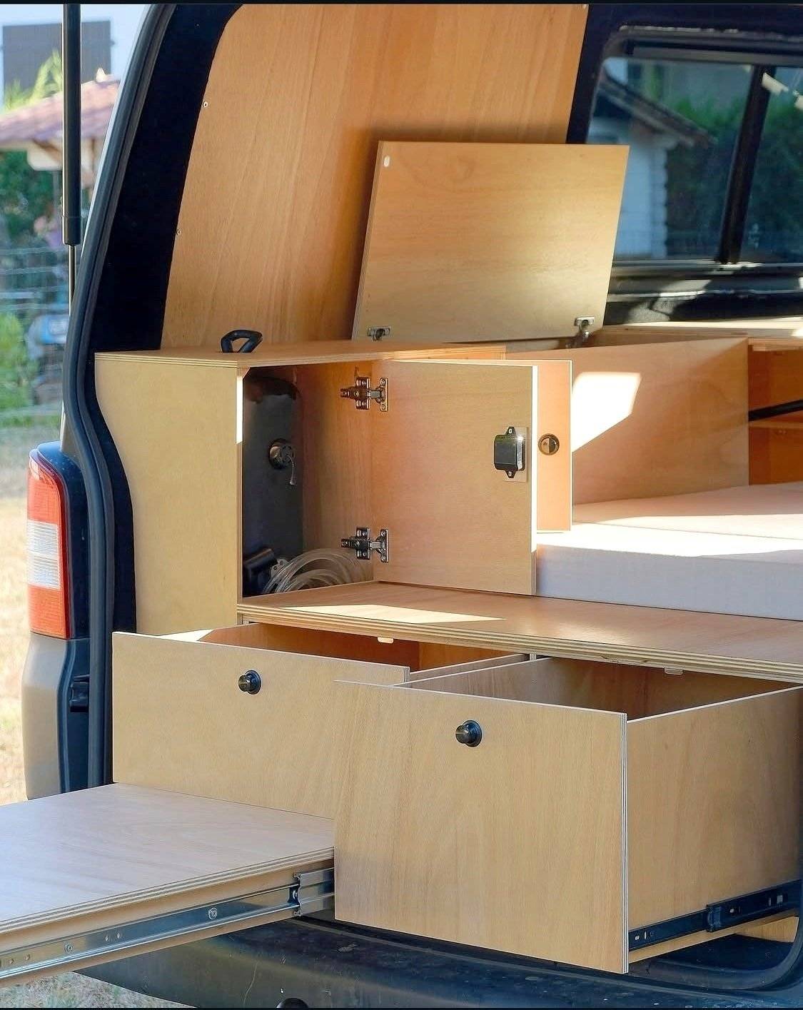 Volkswagen T5 2 l 102 ch