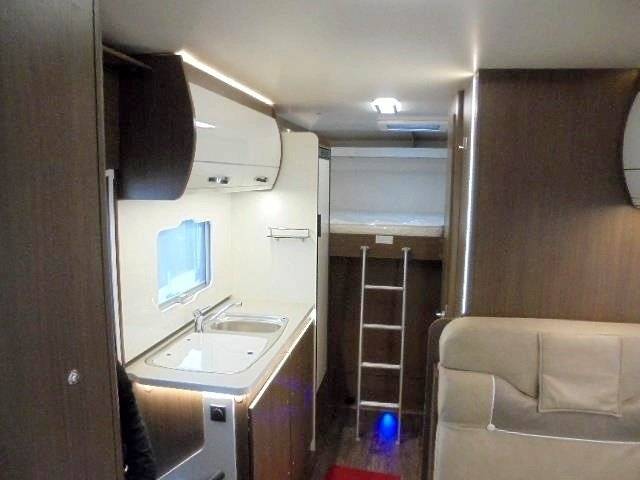 Continental 790M Transit 2,0 l 130 ch