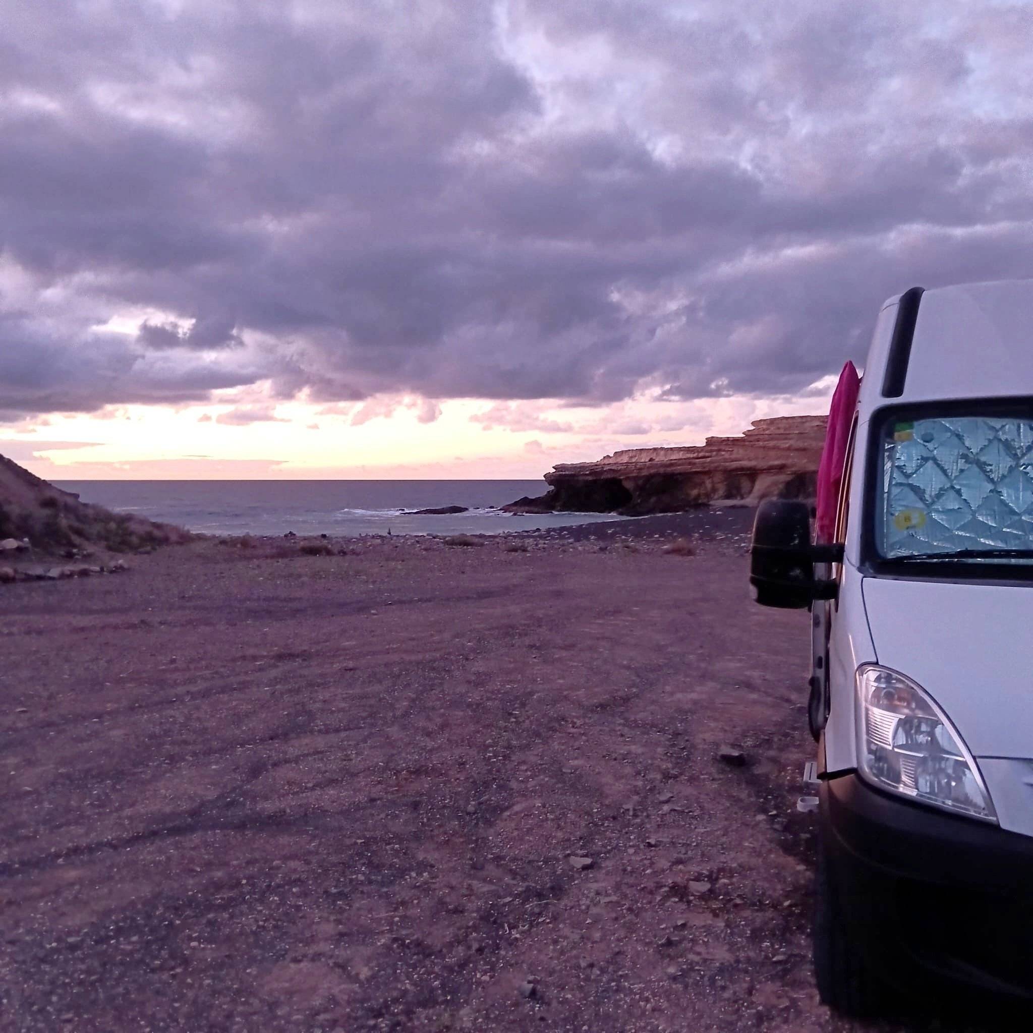 Voorkant 3/4 Iveco Daily 2,3 l 146 ch - Yescapa
