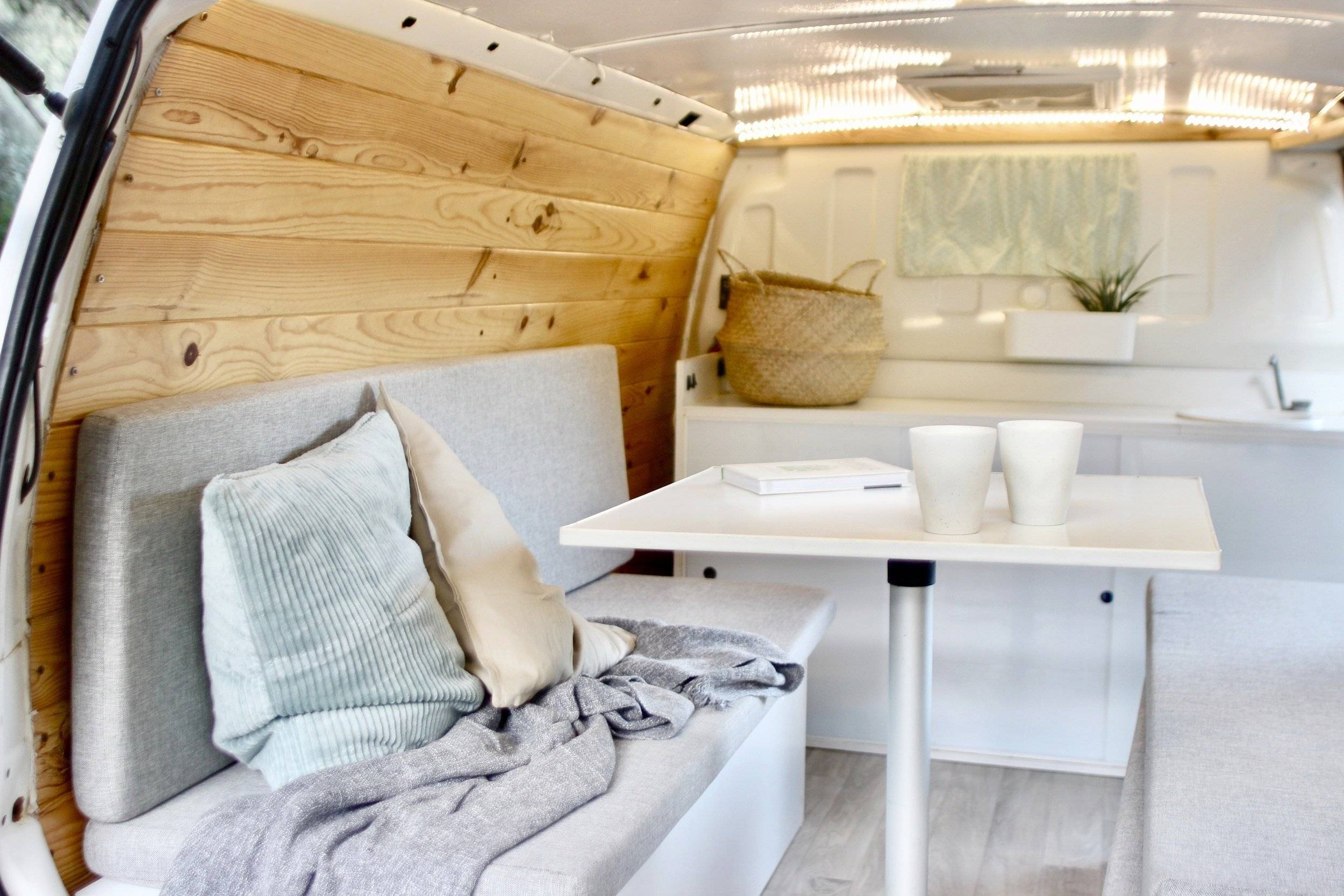 VW T4 Insurance &amp; All KM incl | MyVan Portugal