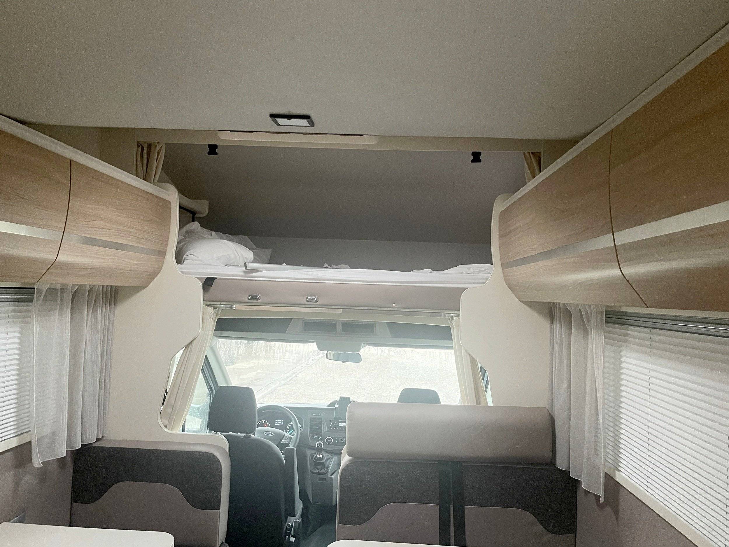 slaapplaatsen Ford Transit 155 ch - Yescapa
