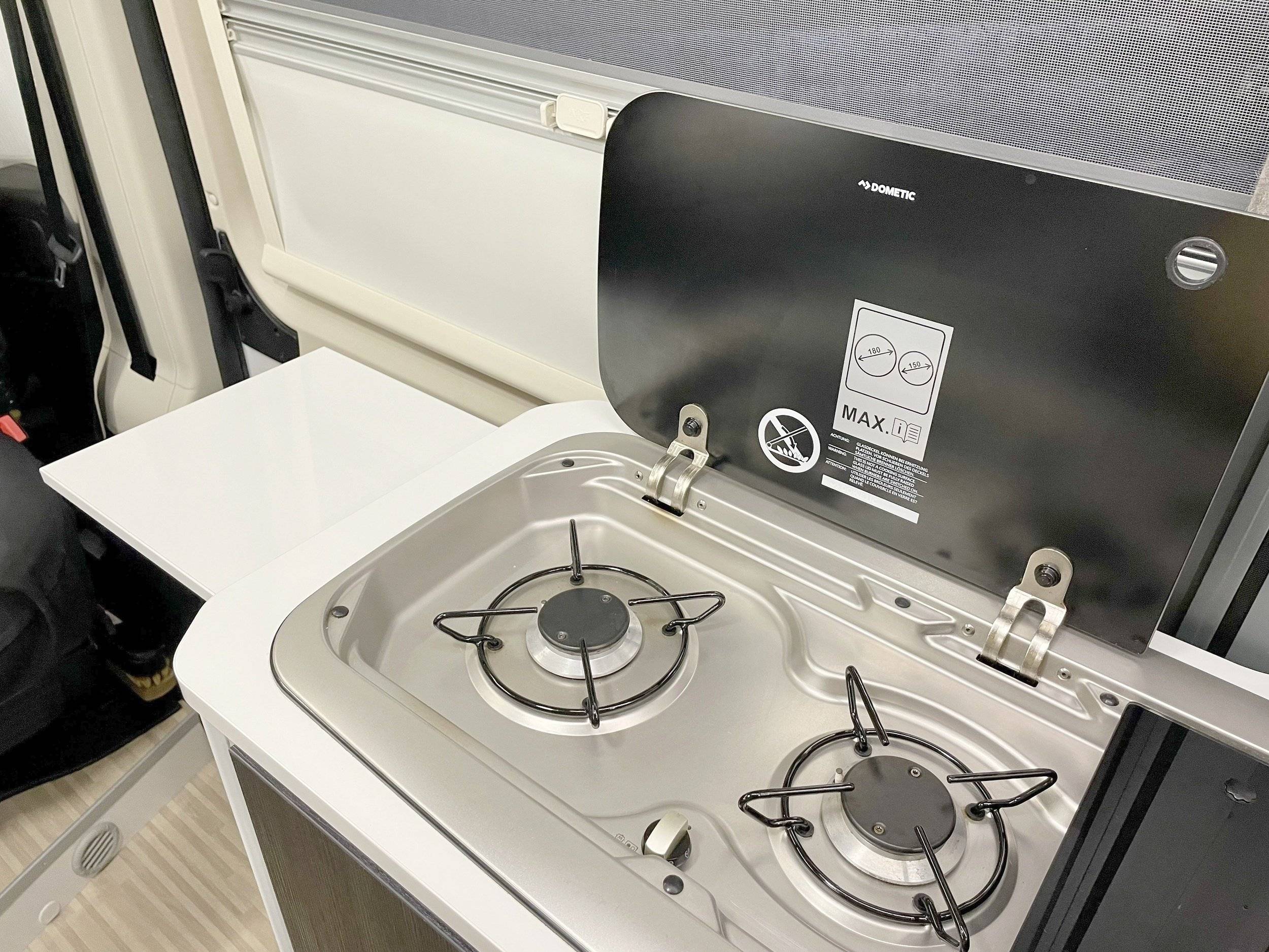 Benimar Benivan B144