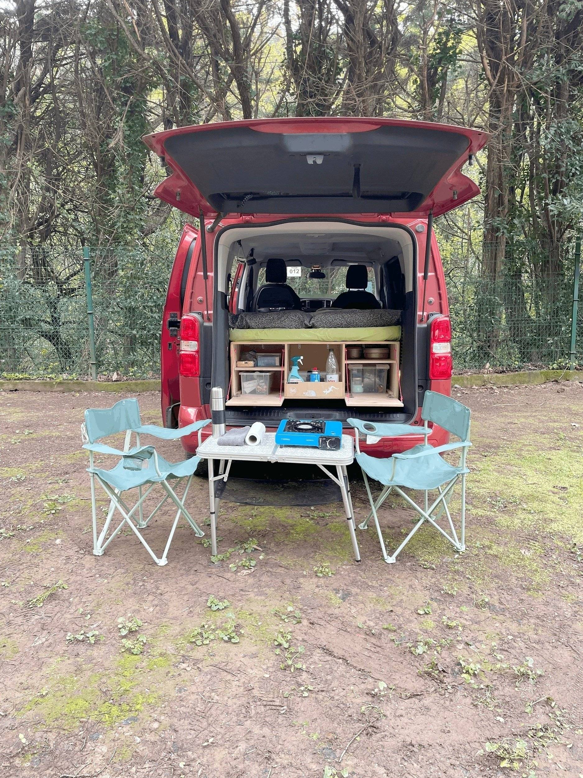 Vue arrière Citroën SpaceTourer - Yescapa