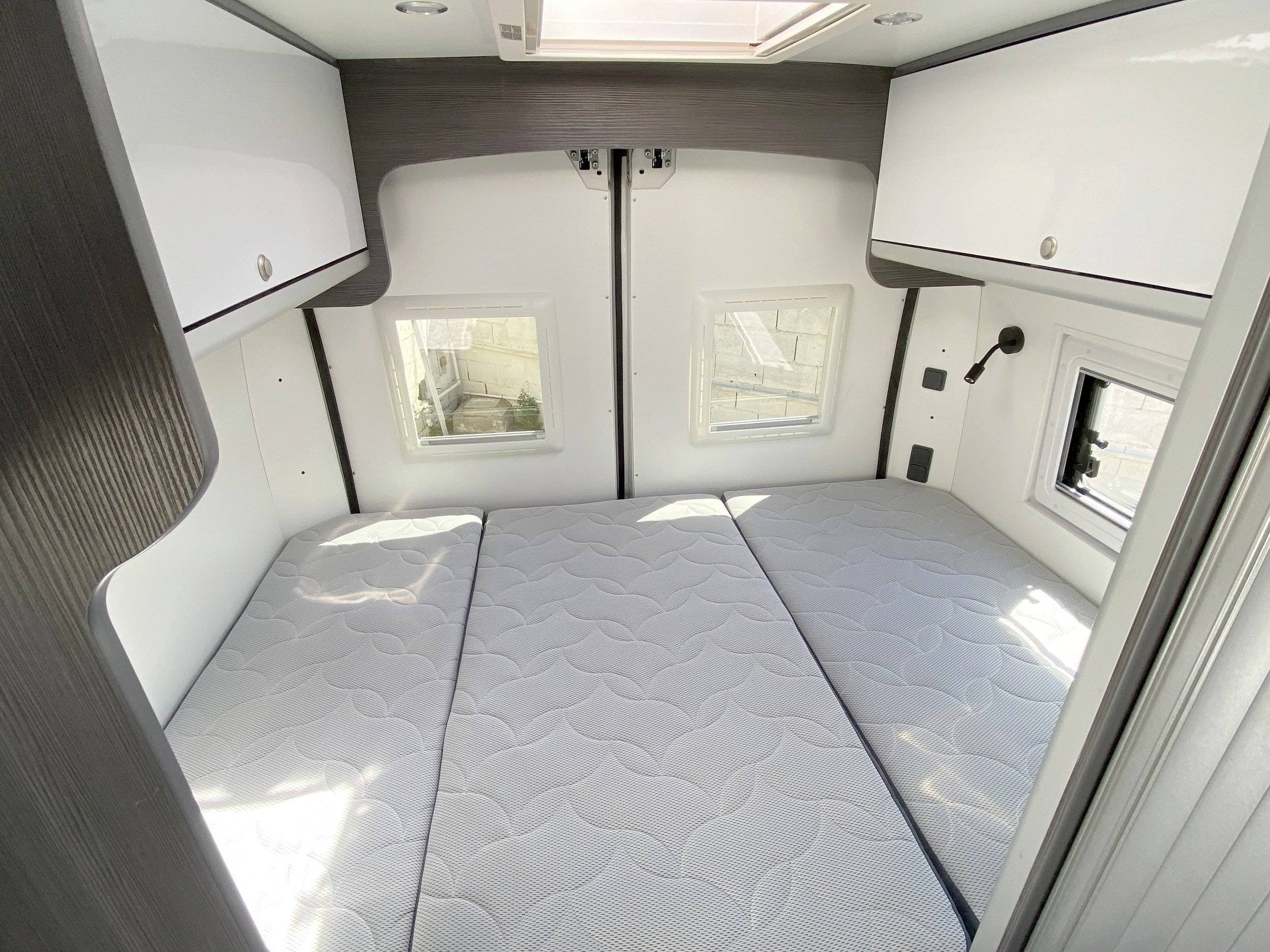 Plazas en cama Citroën Jumper - Yescapa