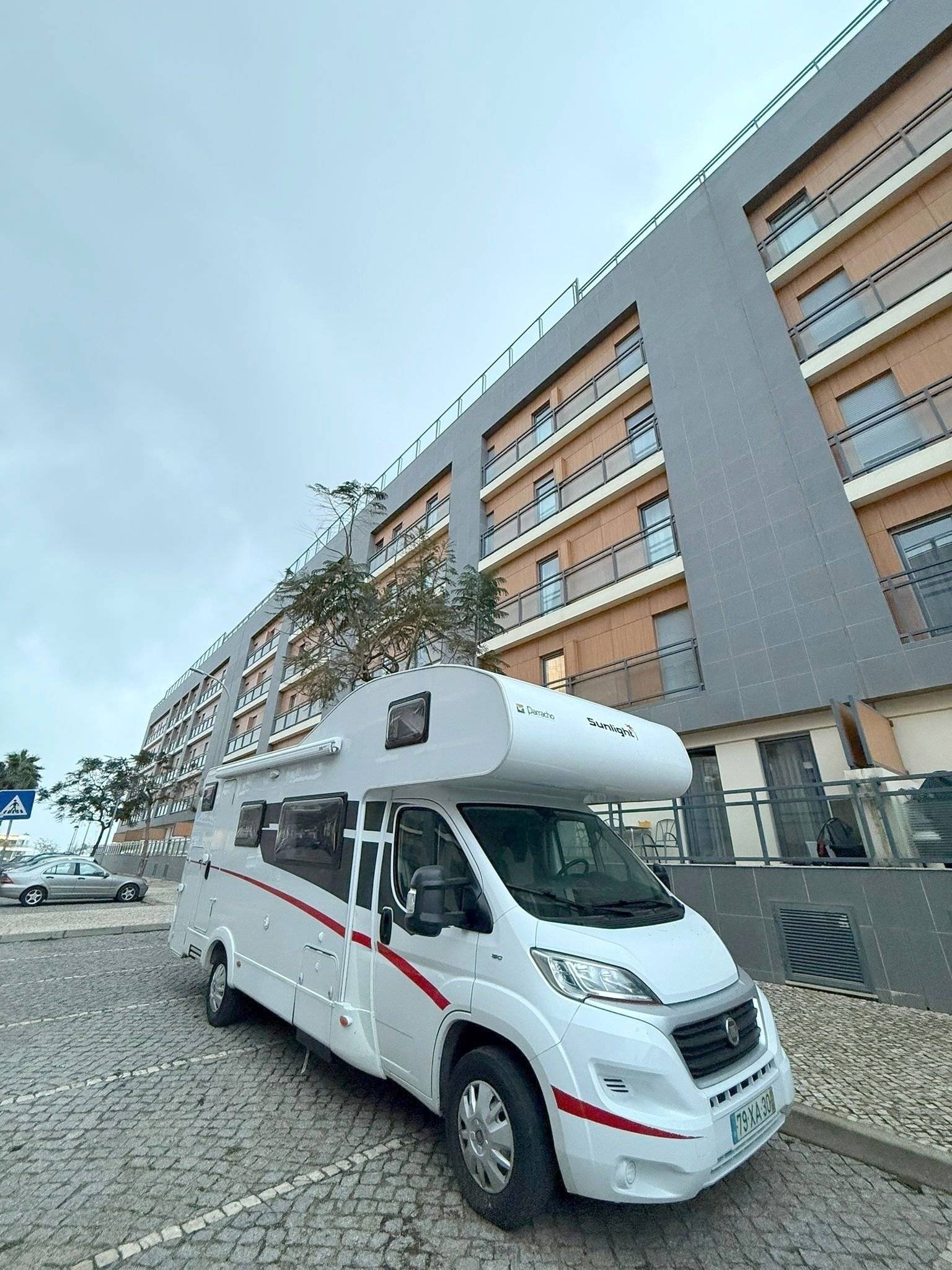 Voorkant 3/4 Fiat Fiat ducato - Yescapa