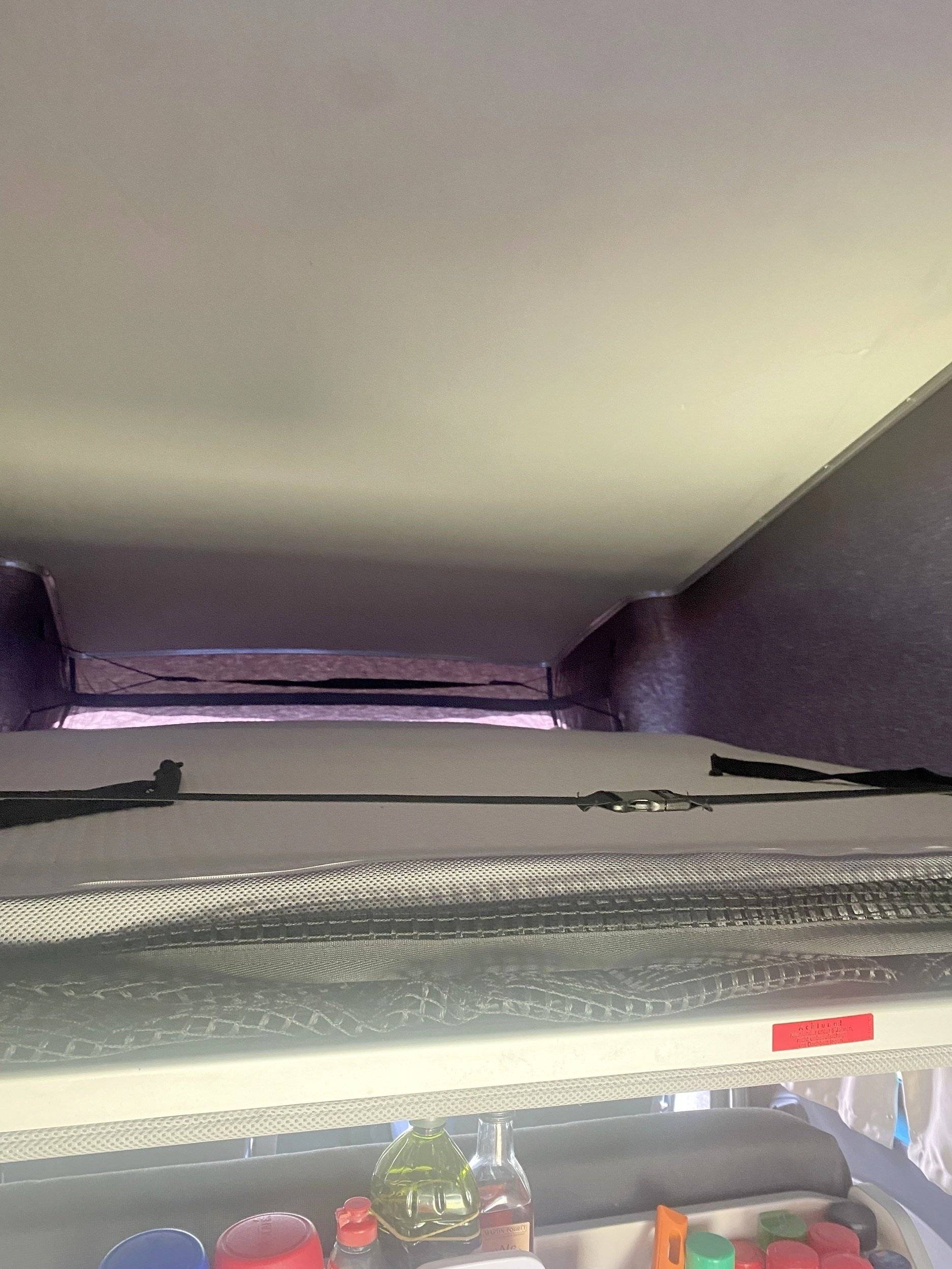 Couchages Ford Transit 2,0 l 170 ch - Yescapa