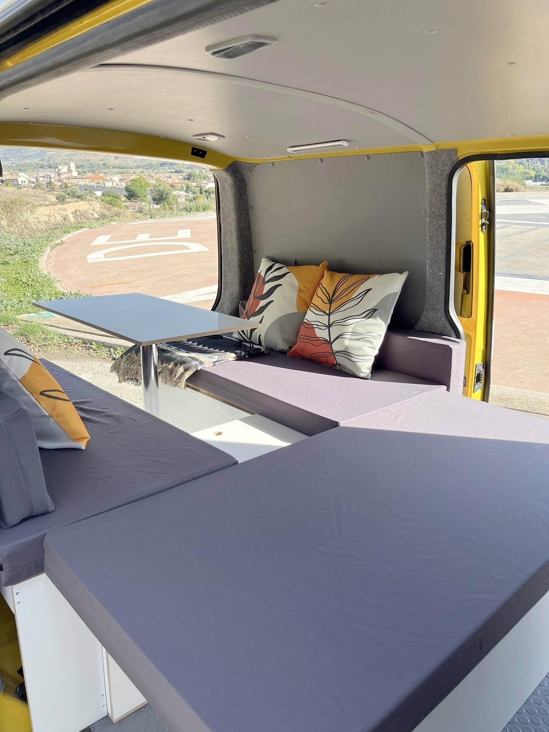 Volkswagen T5 2,0 l 102 ch