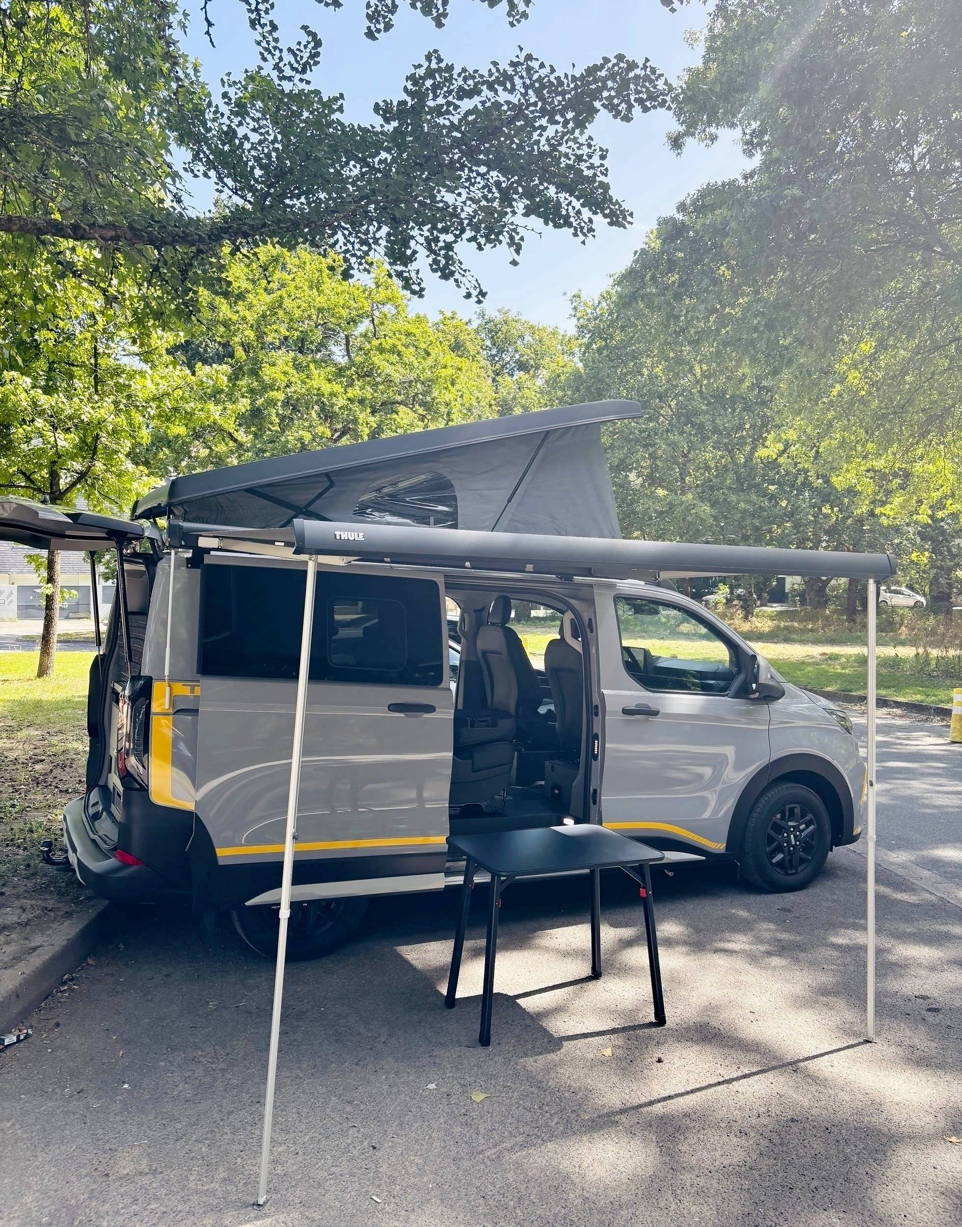 Custo Van  