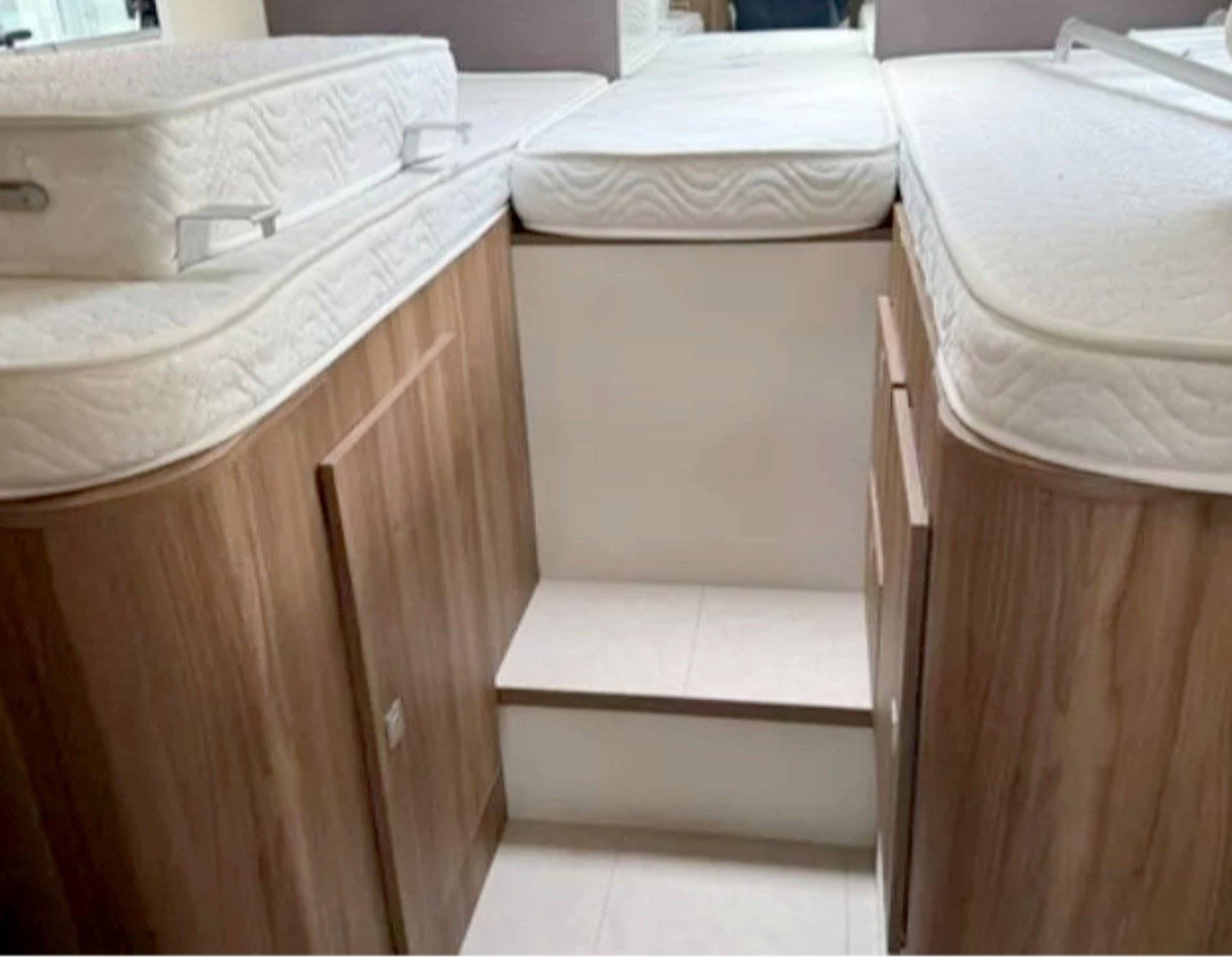 CARAVAN INTERNATIONAL CARAVAN INTERNATIONAL