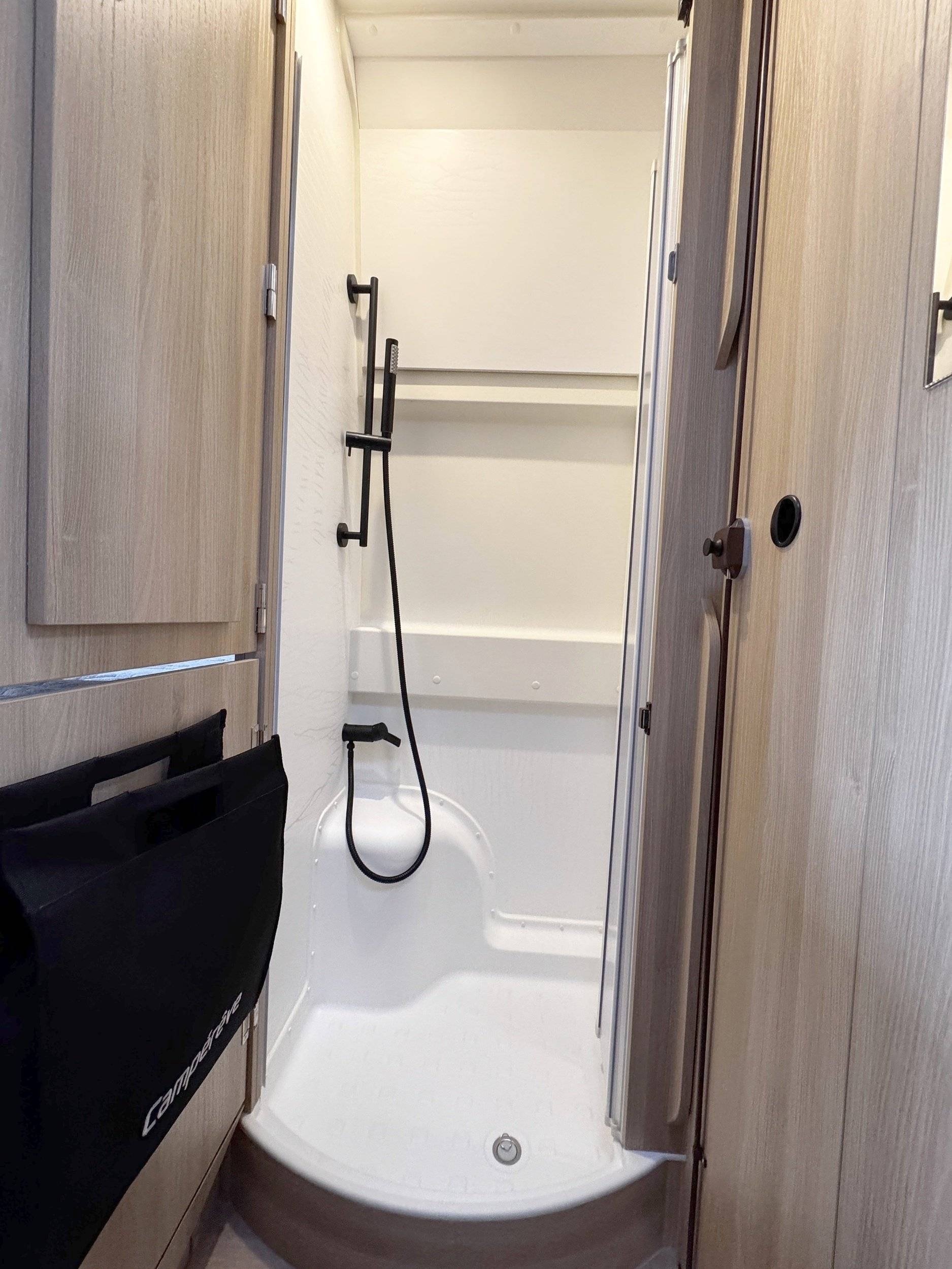 Couchages Fiat 35 light 2,4 l 140 ch. - Yescapa