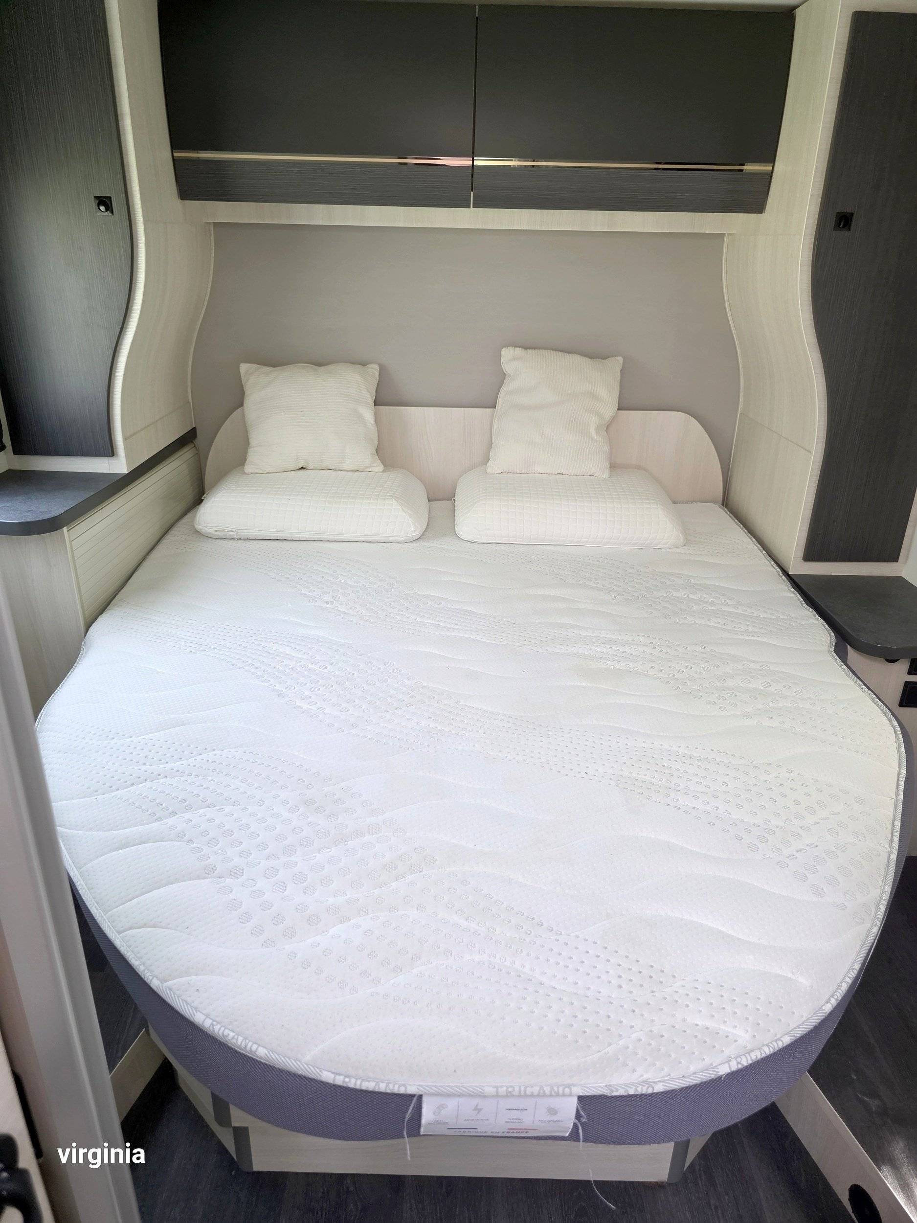 Berth Ford Transit - Yescapa