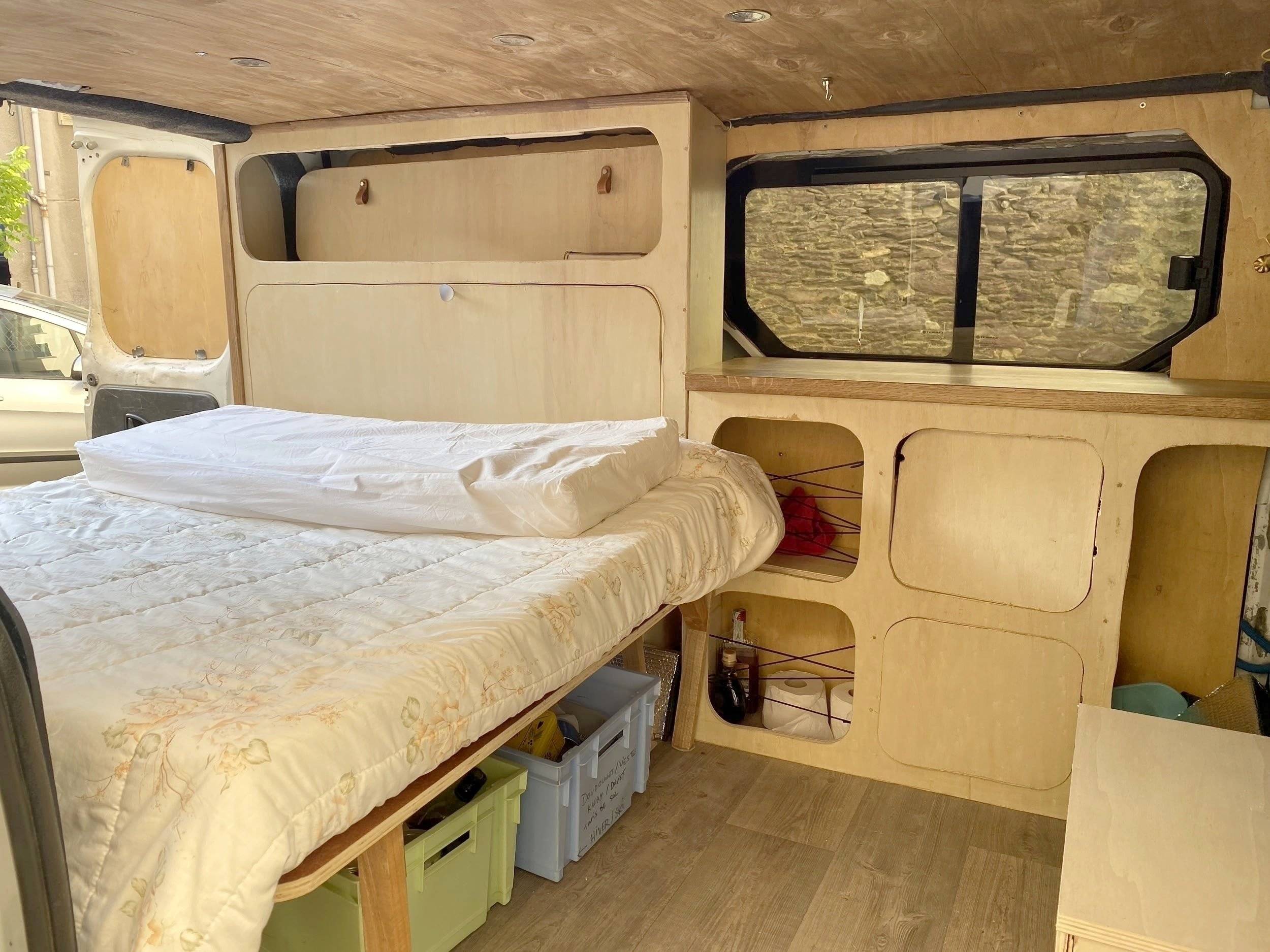 Kitchen Renault Trafic 1,6 l 120 ch - Yescapa