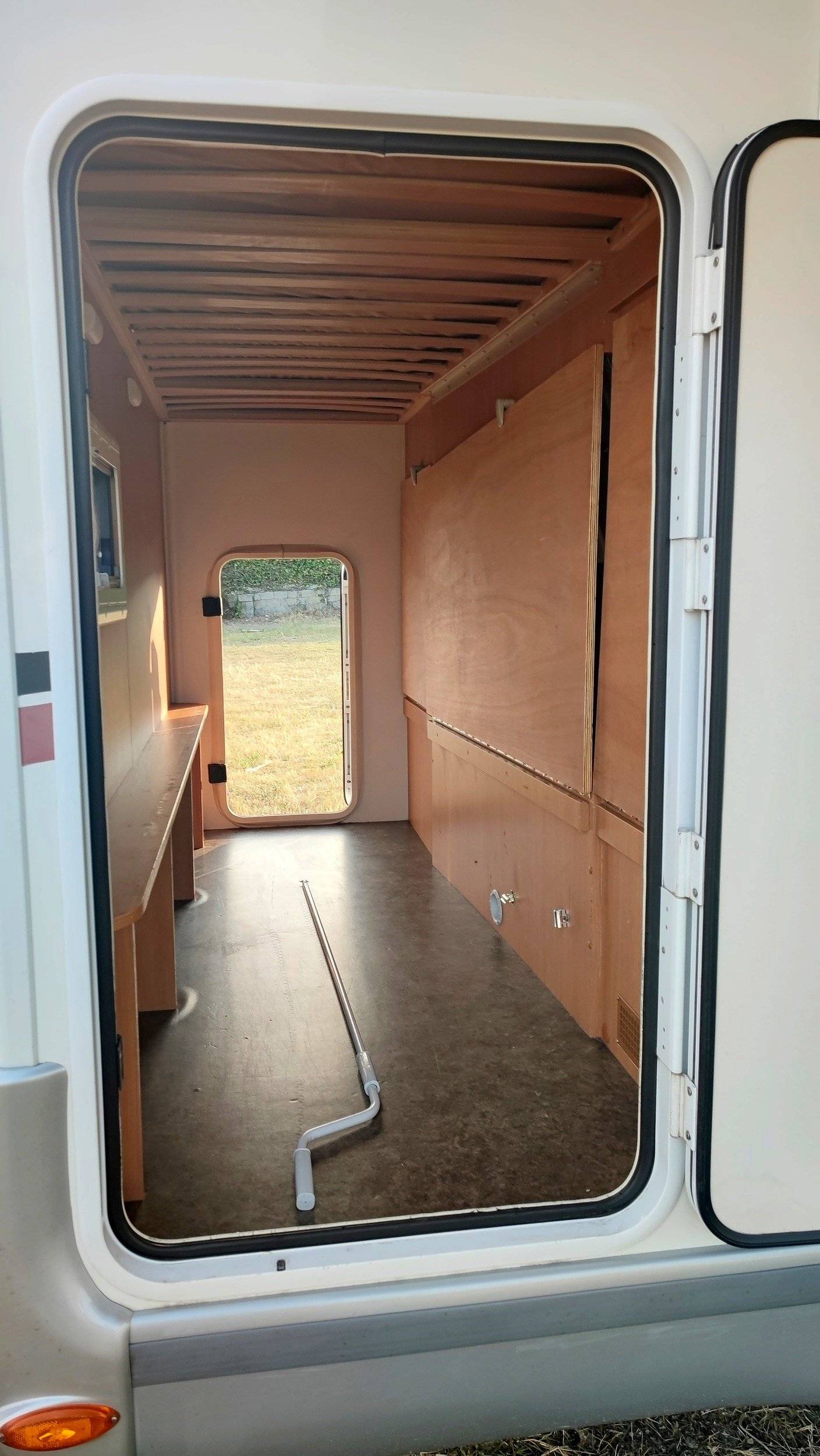 Challenger CHALLENGER GENESIS 33