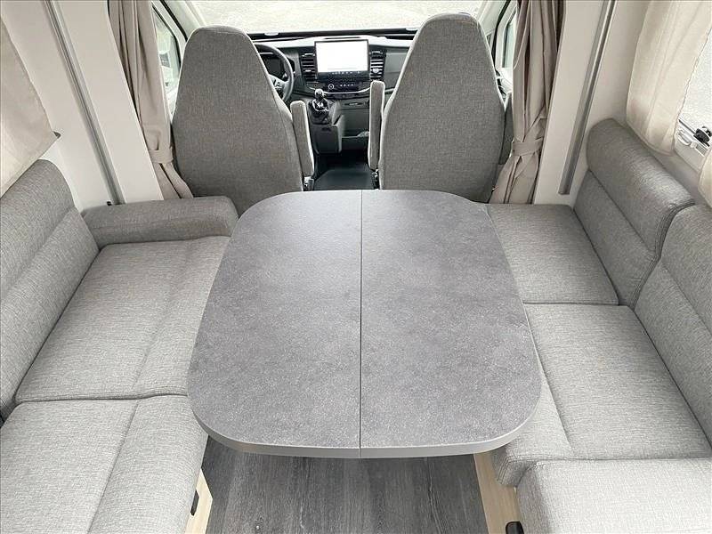 Coin repas Ford Transit 2,0 l 130 ch - Yescapa