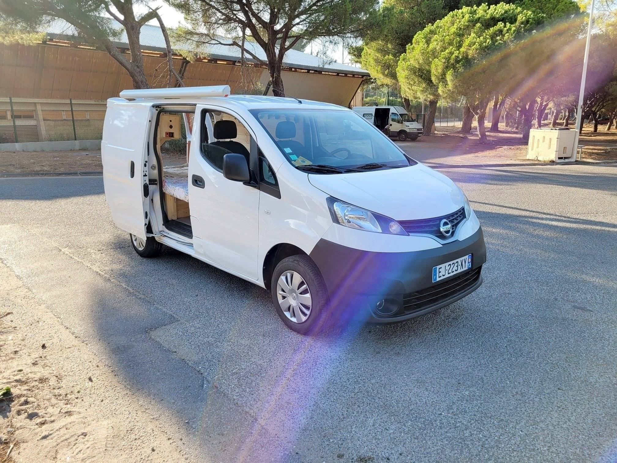 Alpes Camping-Car NV200