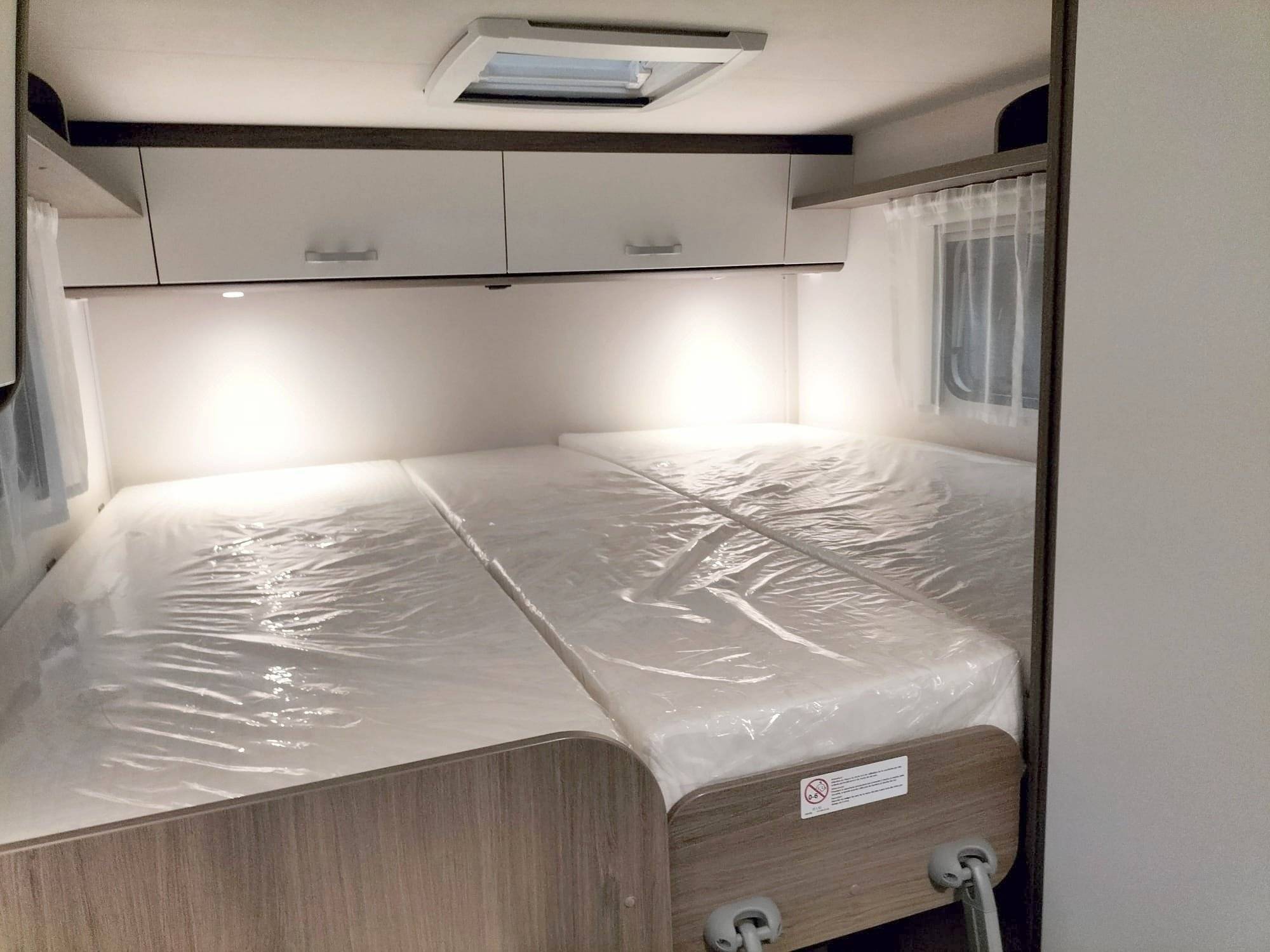 slaapplaatsen Fiat Fiat Ducato 140 CV - Yescapa