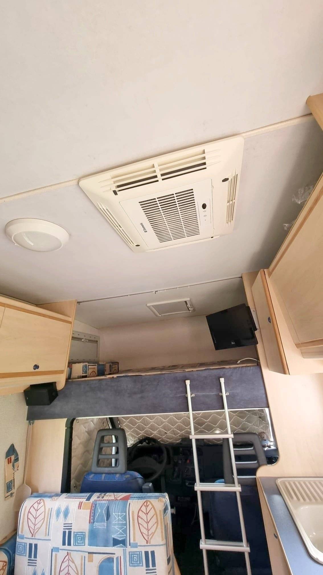 Challenger challenger 230