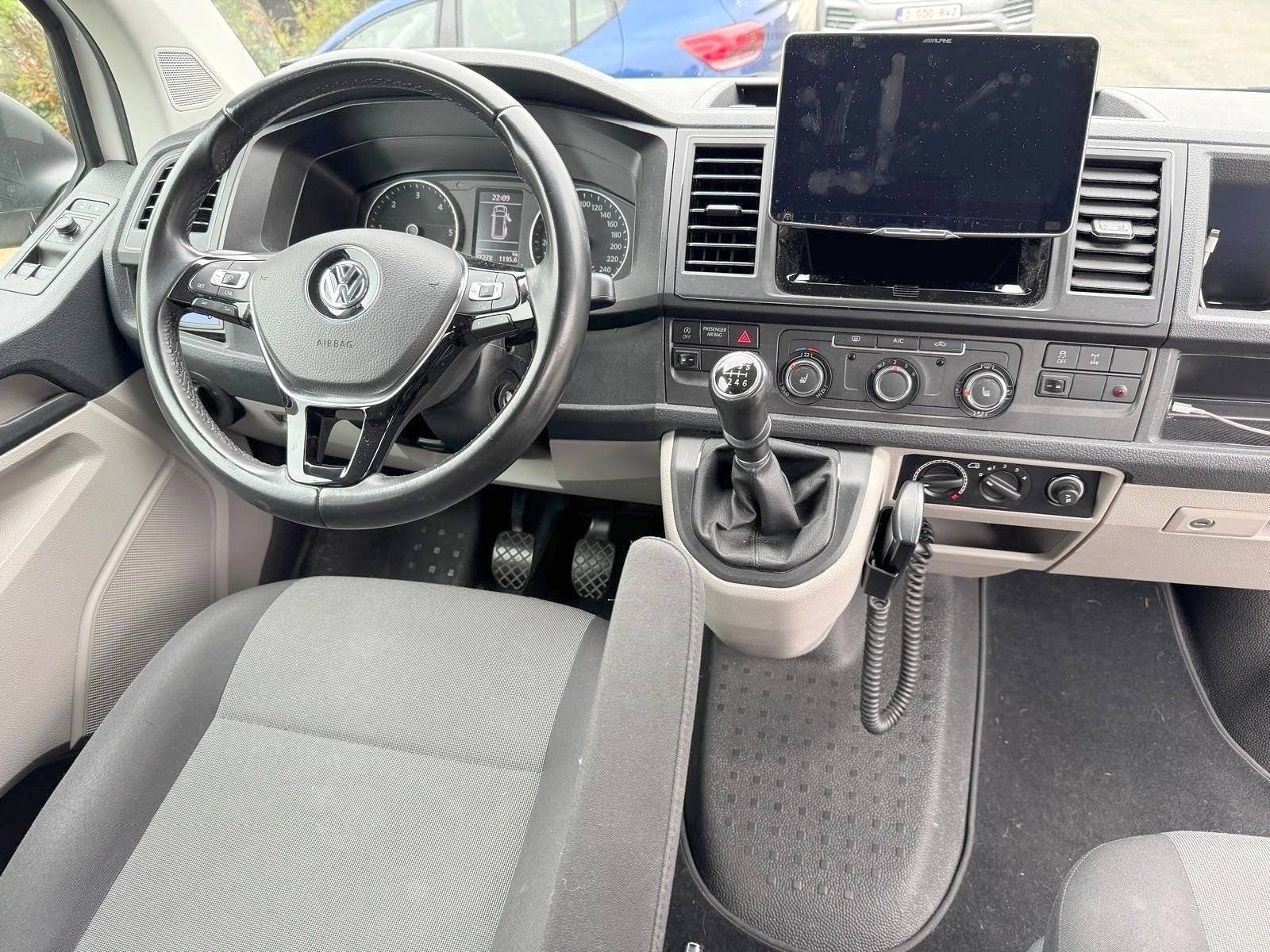 Plazas en cama Volkswagen Volkswagen T6 4 motion 110 cv - Yescapa