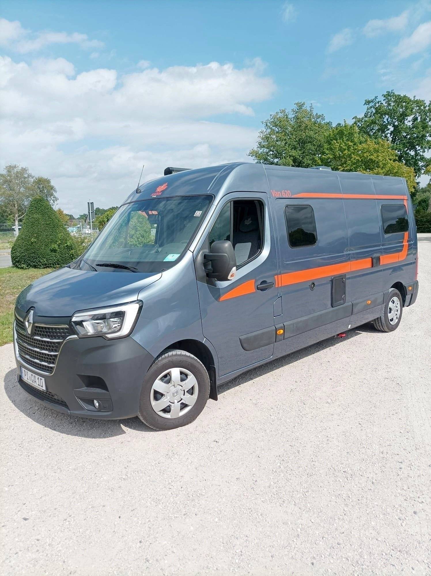 Vue avant de 3/4  - Yescapa