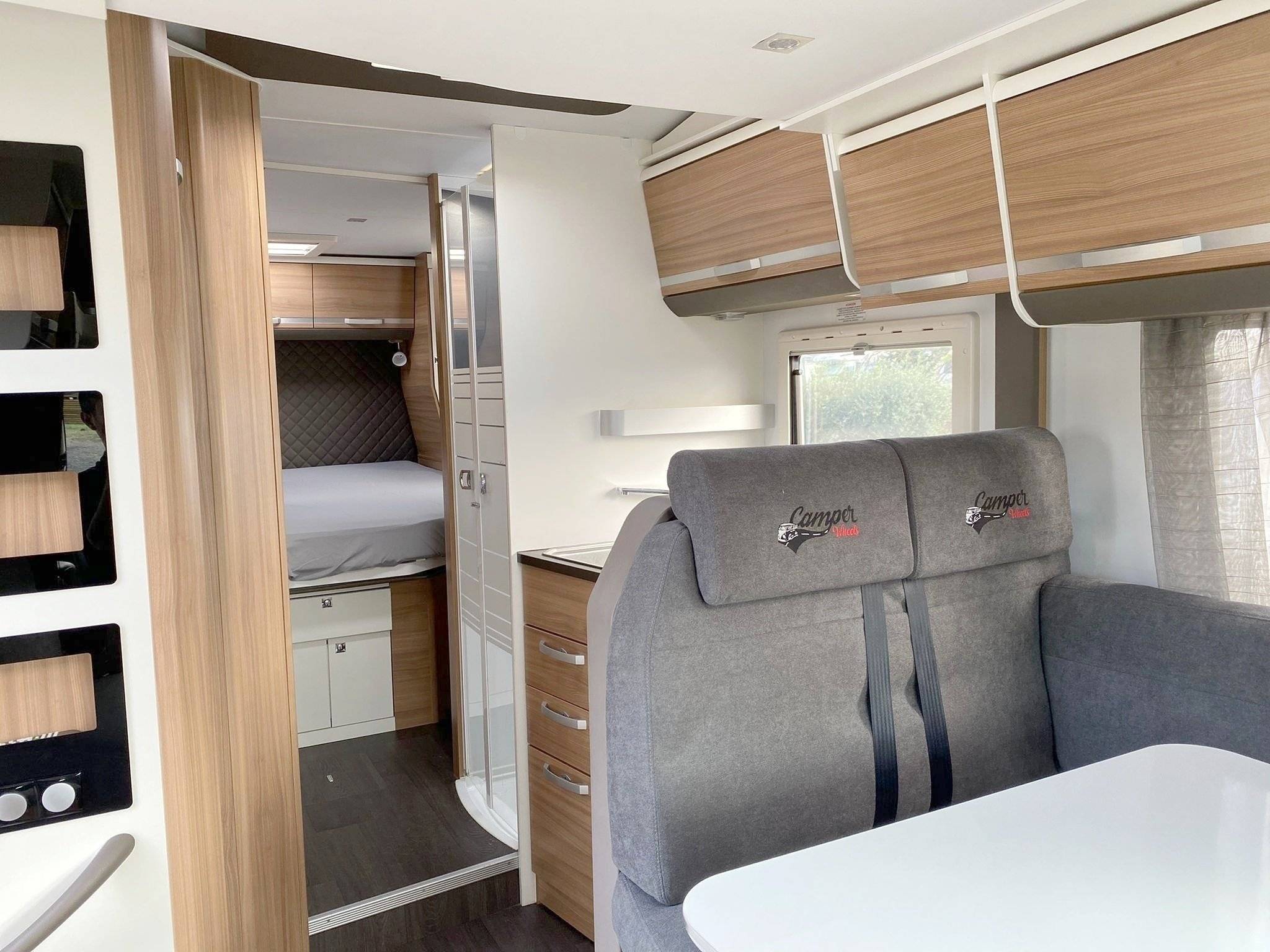 Adria MATRIX AXESS 670SC