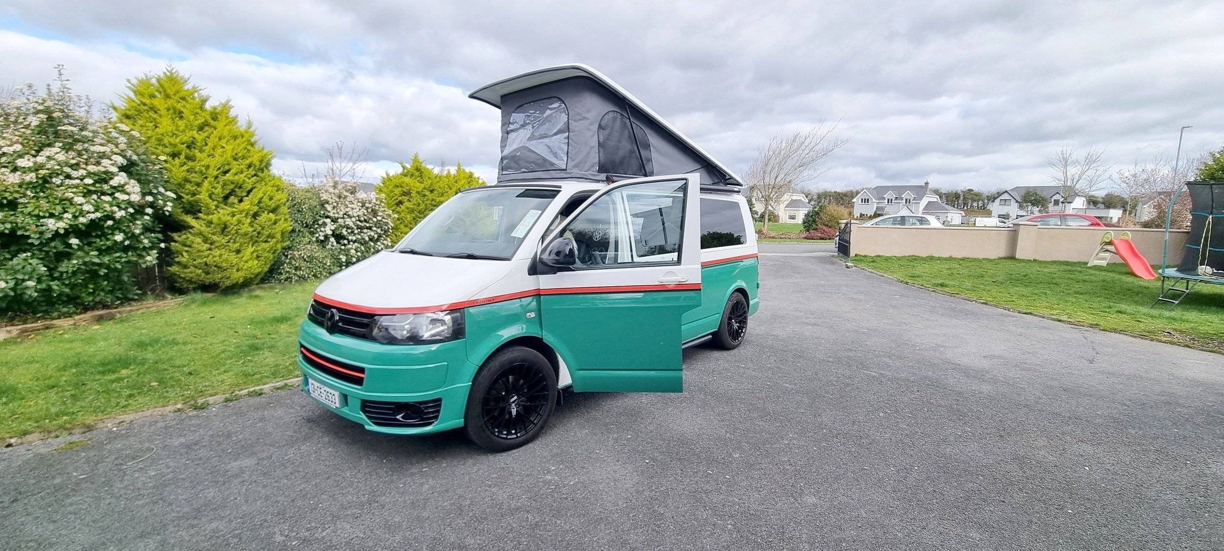 Aluguer Campervan ennis Sun Living 60395 Yescapa