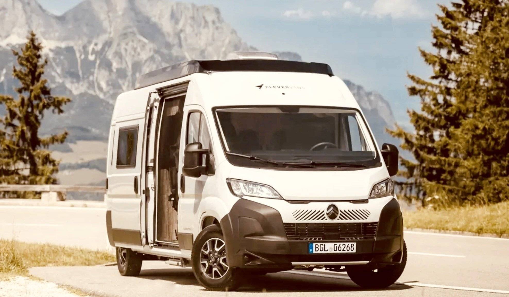 Jumper Desert Island