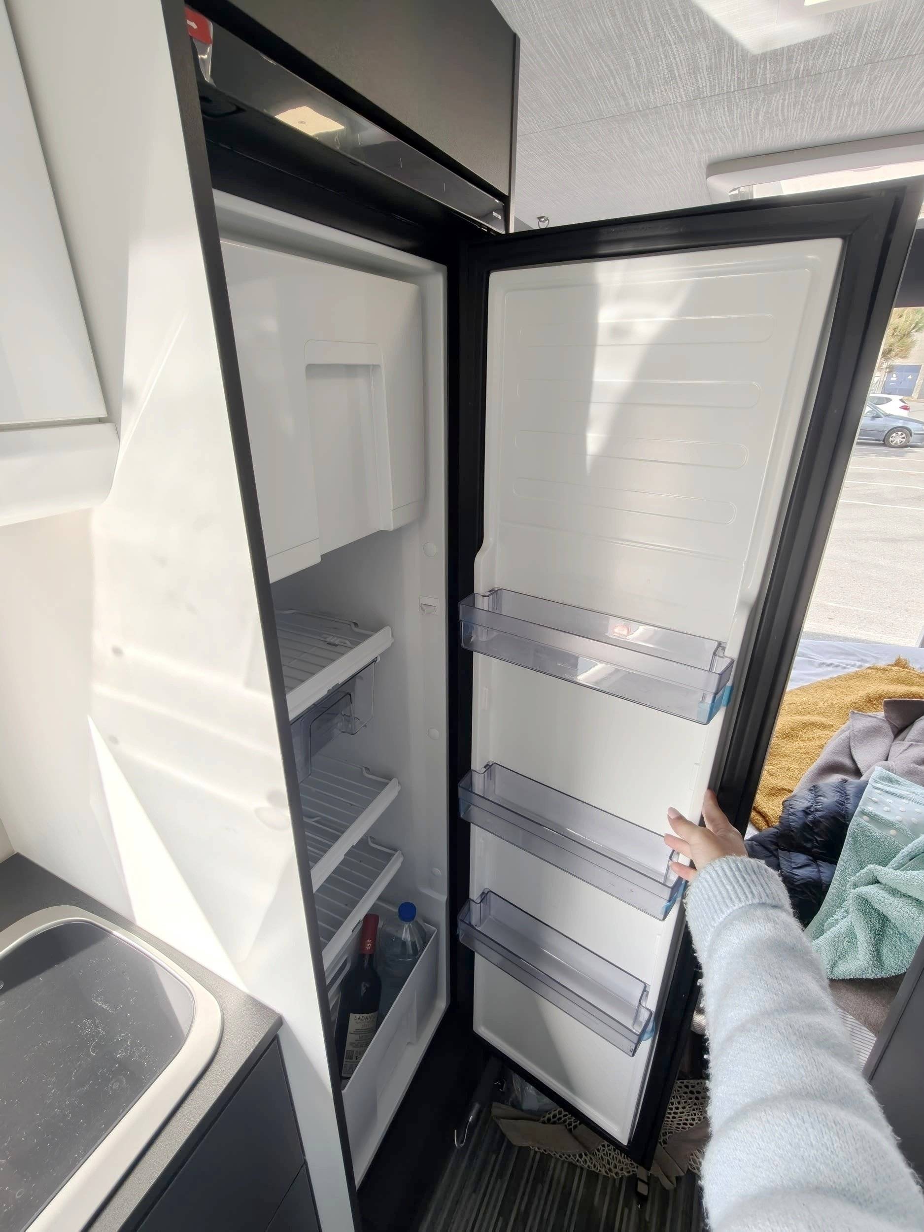 Mclouis Menfys VAN S-Line 3 Maxi
