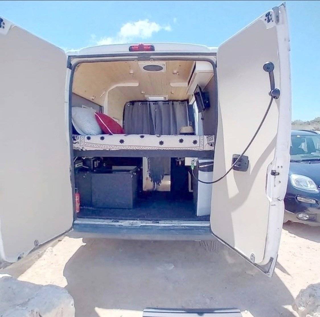 Camper Track Furgon