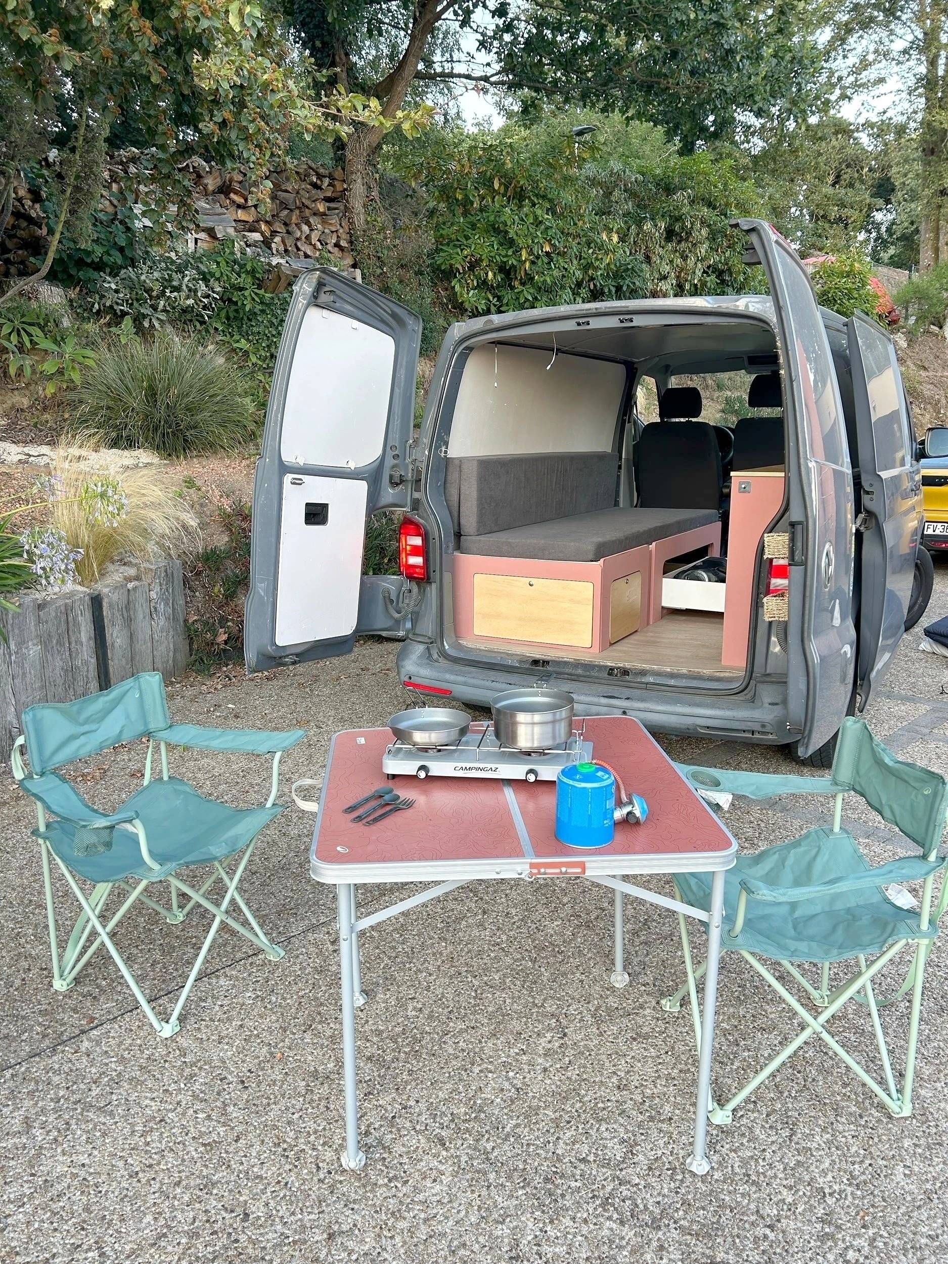 Dinette Volkswagen T6 2 l 102 - Yescapa