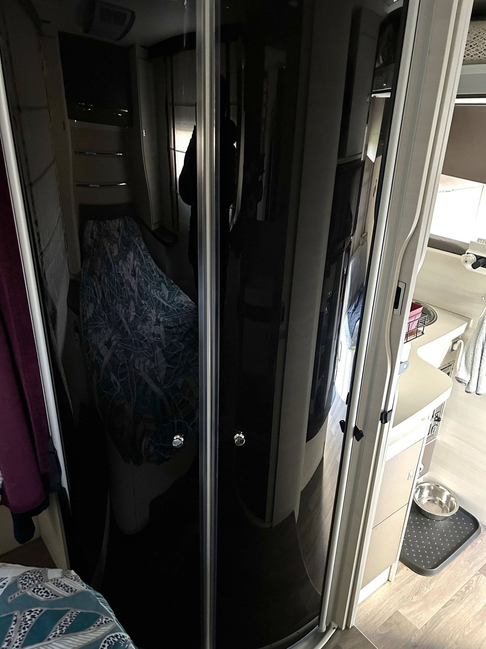 Challenger 03 Active